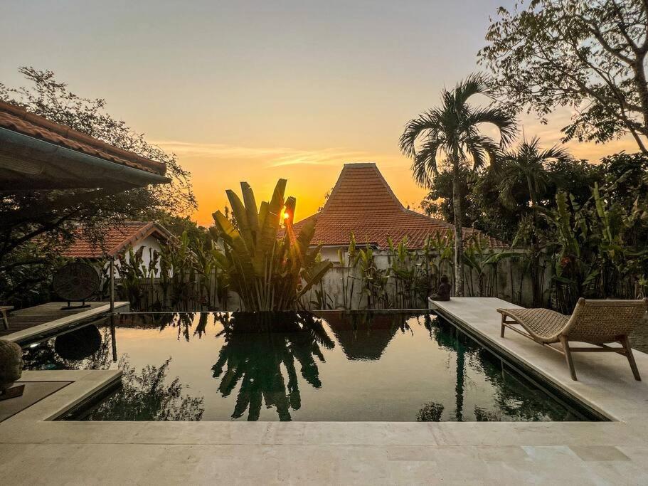 Joglo Villas Uluwatu - Tropical Oasis view 2