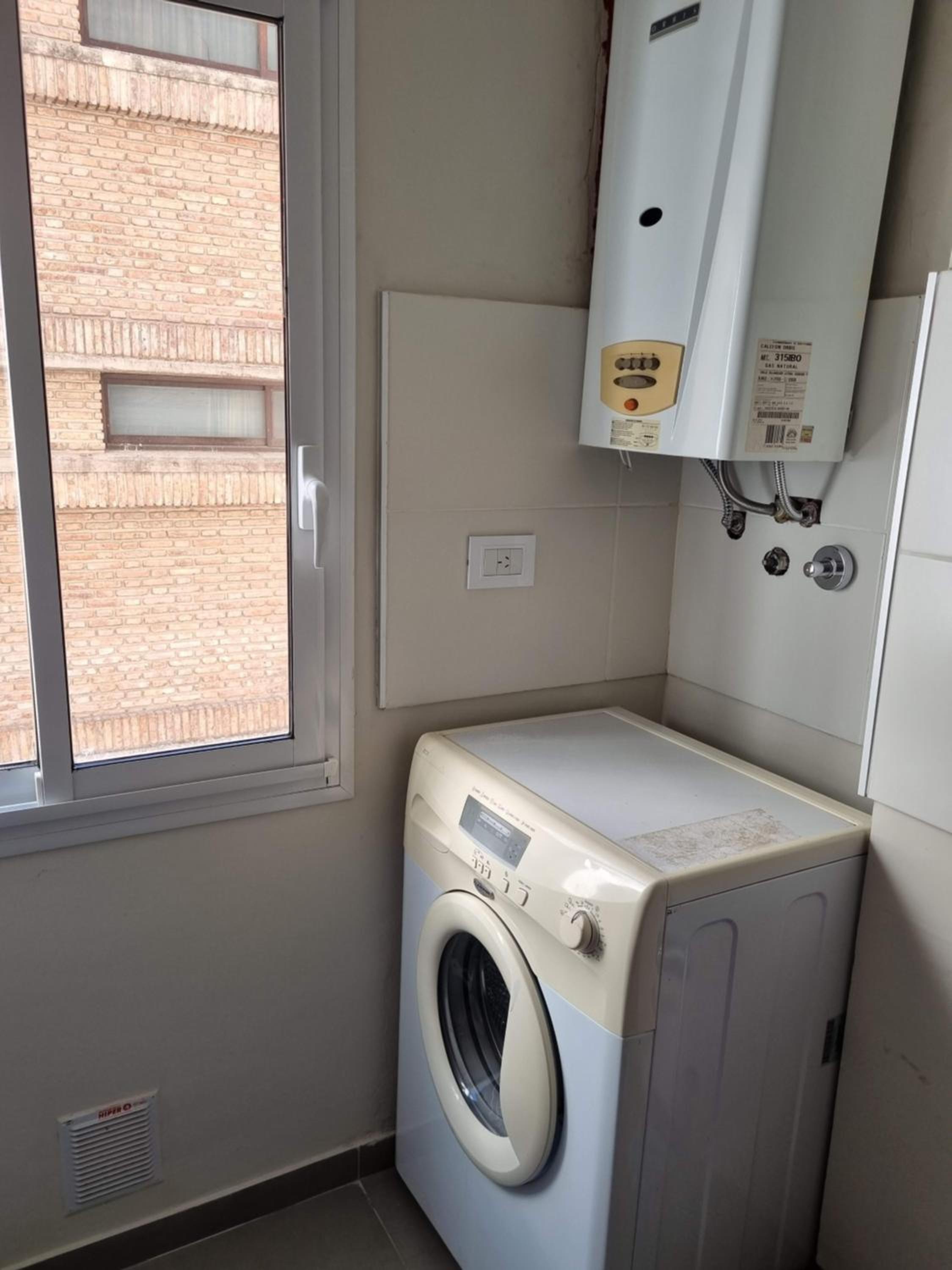 HERMOSO - CATEGORIA Departamento 90 m2 CENTRO con COCHERA opcional