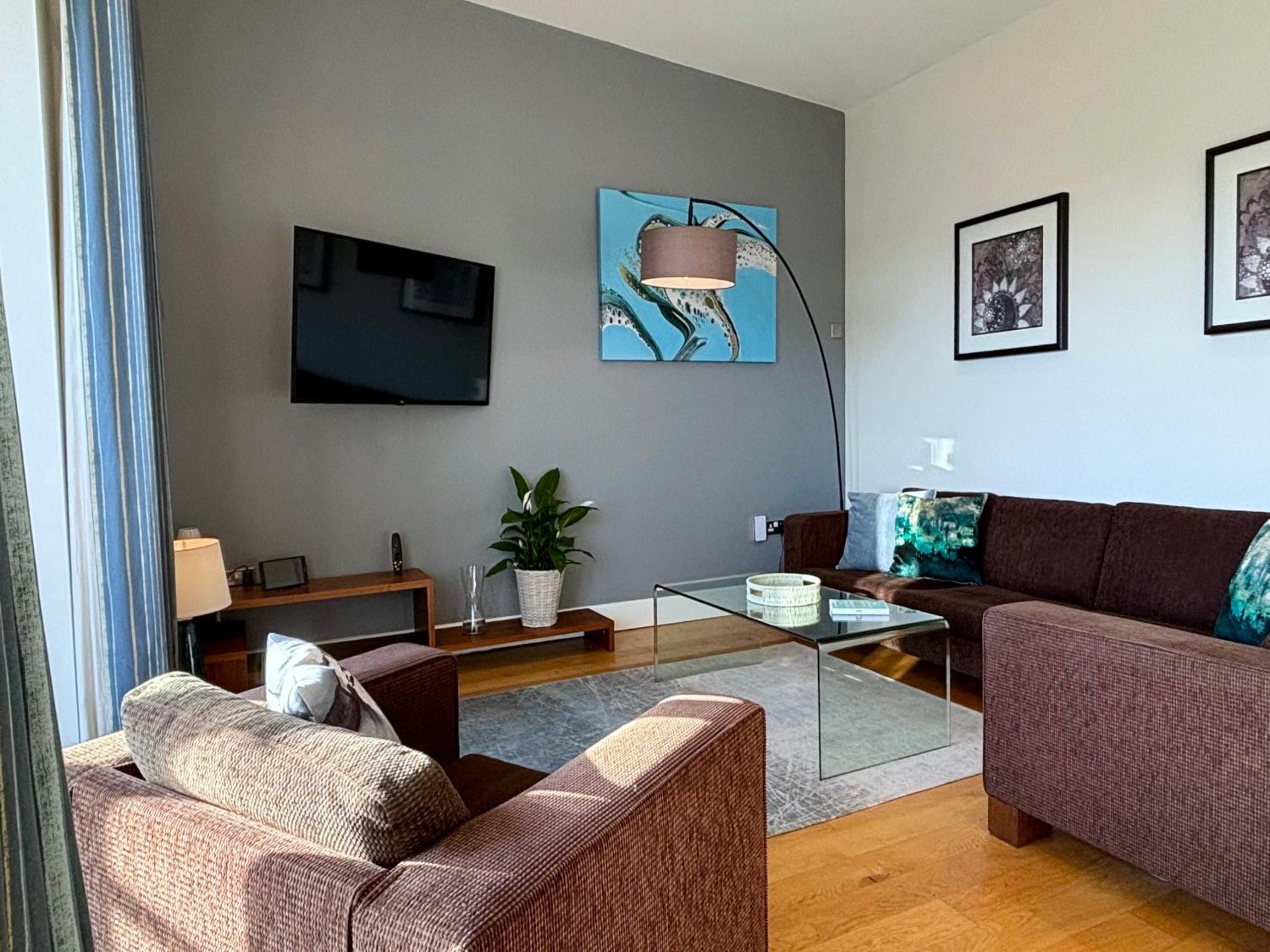 Your Space Apartments - The Hamilton's view 2