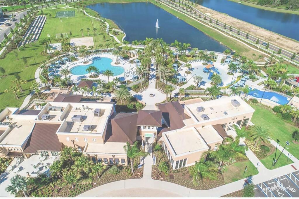 DreamComeTrueMansion 9bd 6.5ba Pool&Spa&Resort
