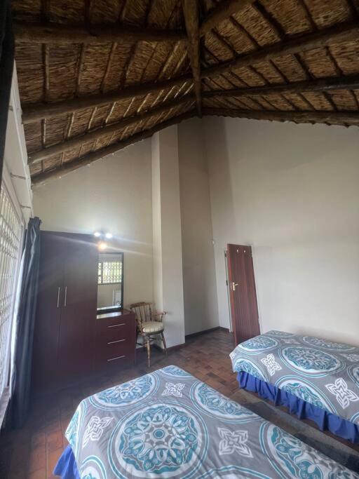 Vaal Haven - riverside getaway view 3