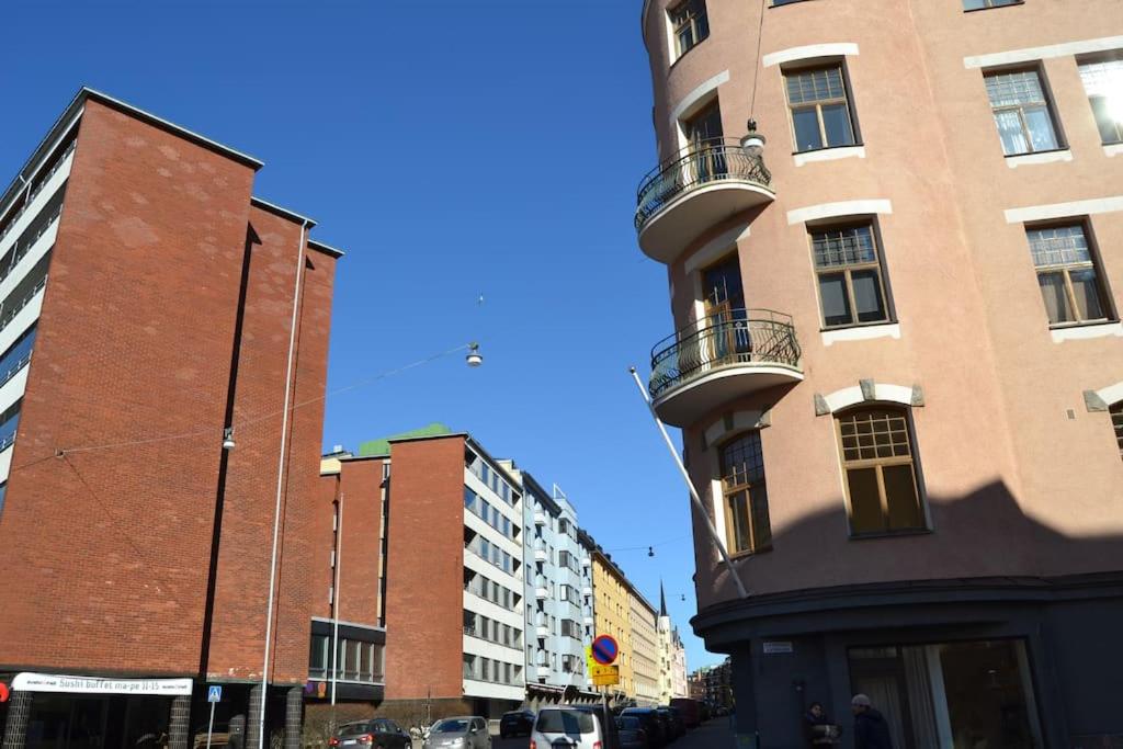 Ullis Studio with Top Location
