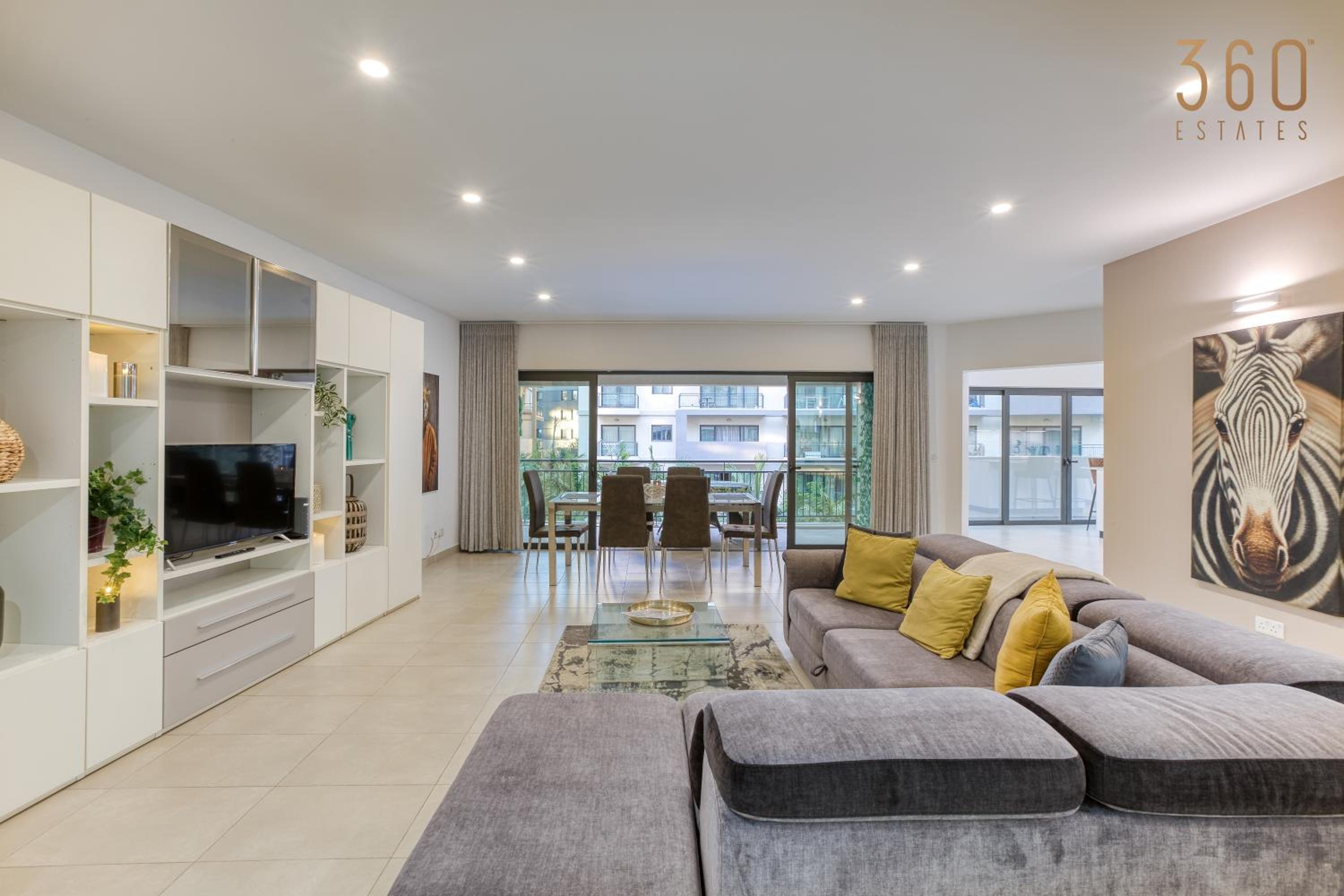 Designer, luxurious 3BR home in Pender Gardens by 360 Estates photo 3
