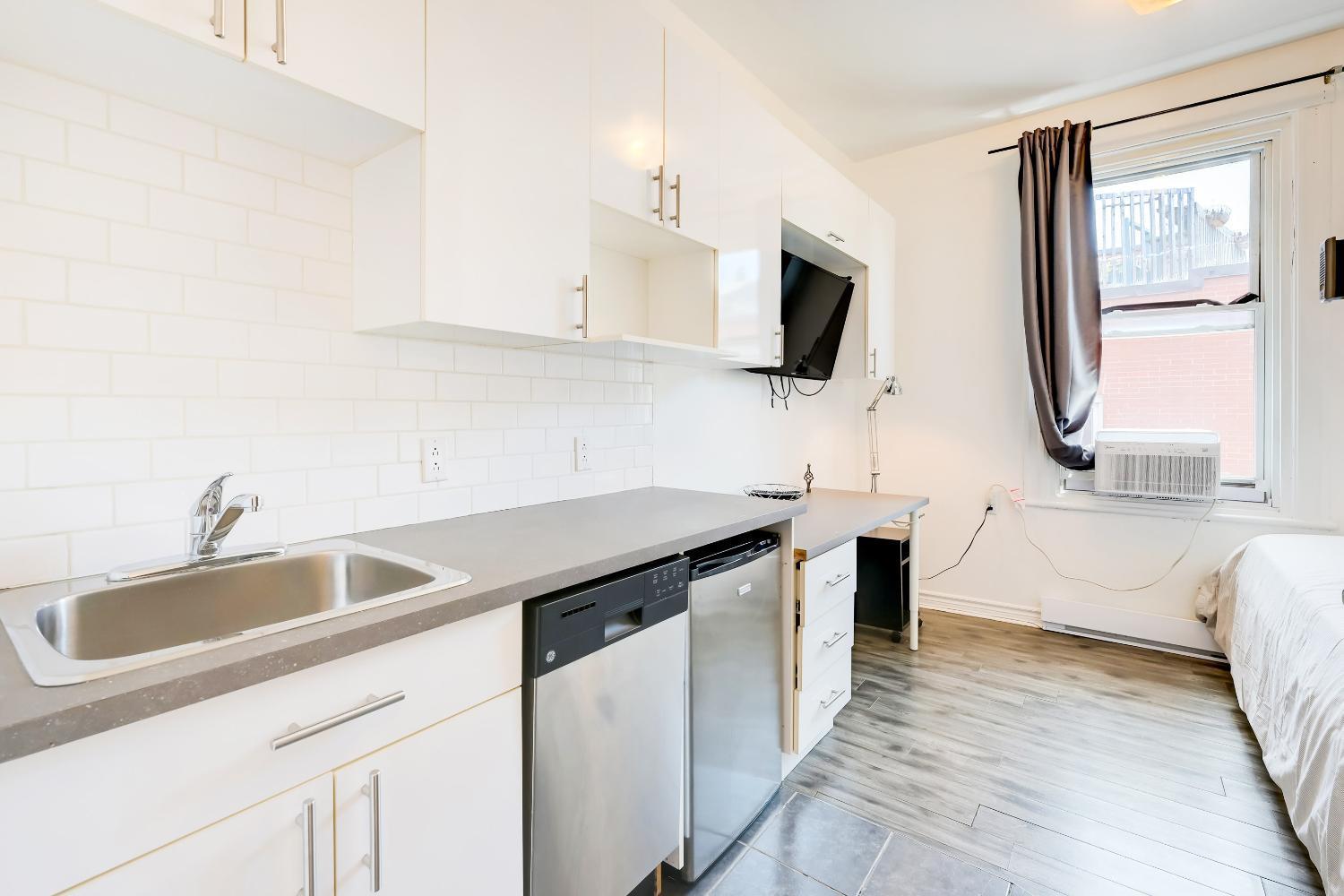 Chez Mont Royal Apartments!