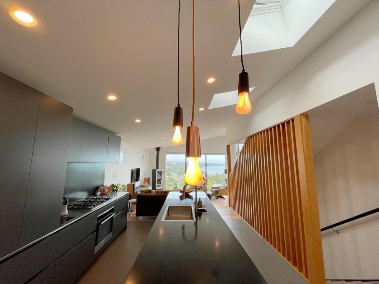 Aroha Nui - Stay Waiheke view 5