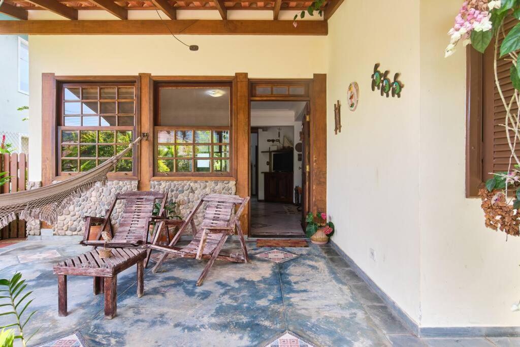Casa linda em condomínio fechado