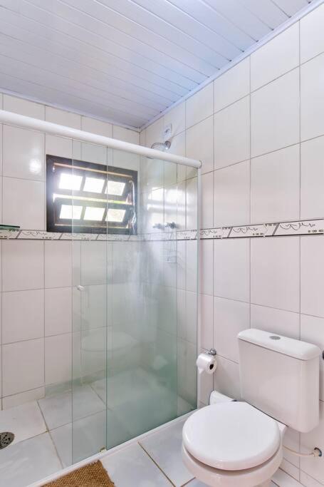 Casa linda em condomínio fechado