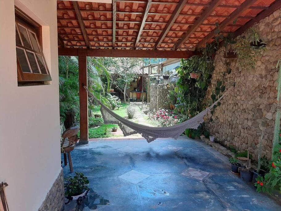 Casa linda em condomínio fechado