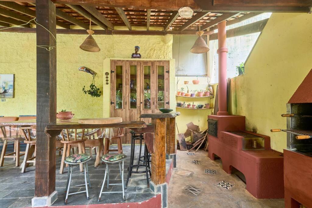 Casa linda em condomínio fechado