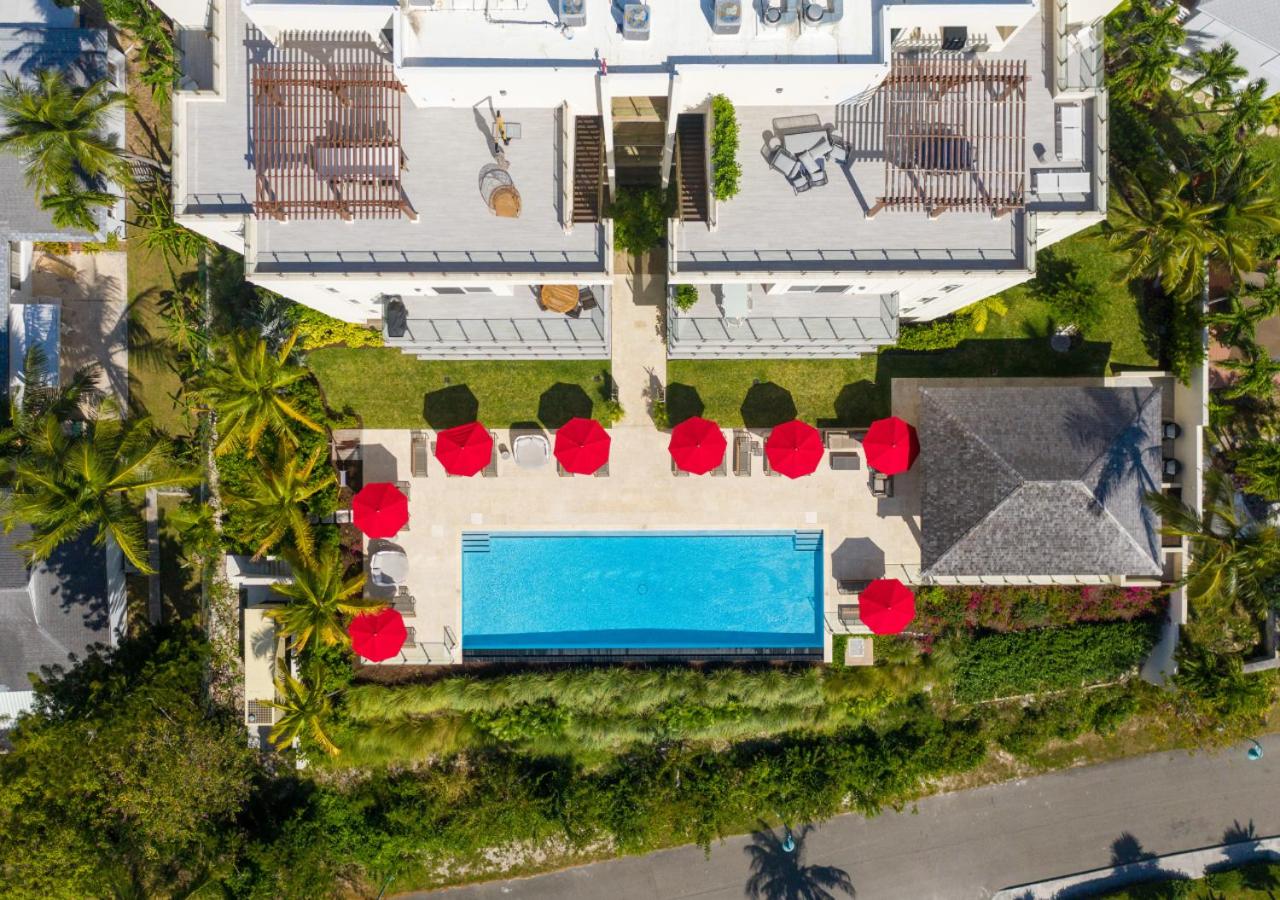 LUXURY 2 Bedroom Condo on Paradise Island - Near Atlantis!