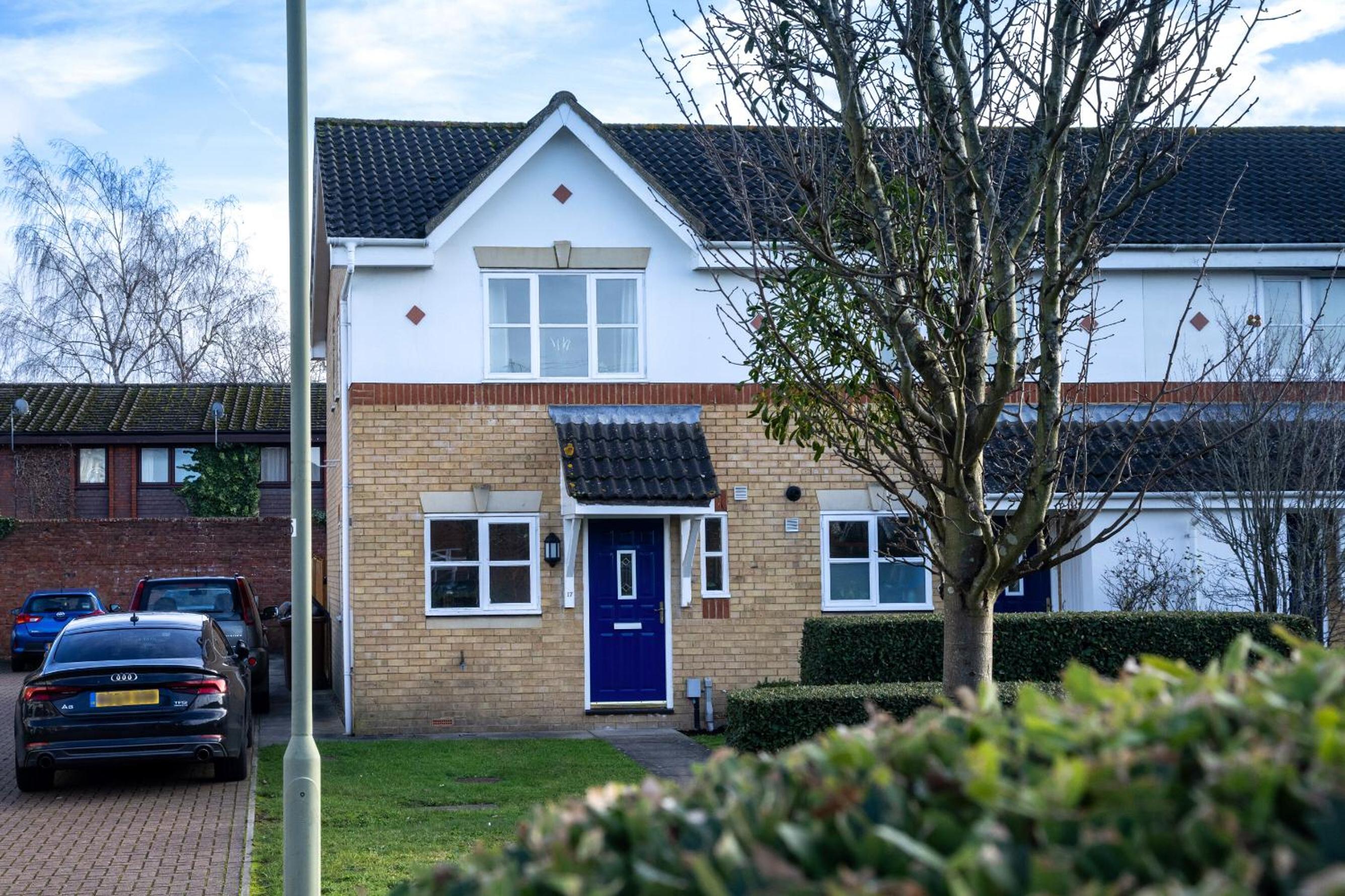 Guildford Vacations - Guildford Townhouse with Parking - Property Image 4