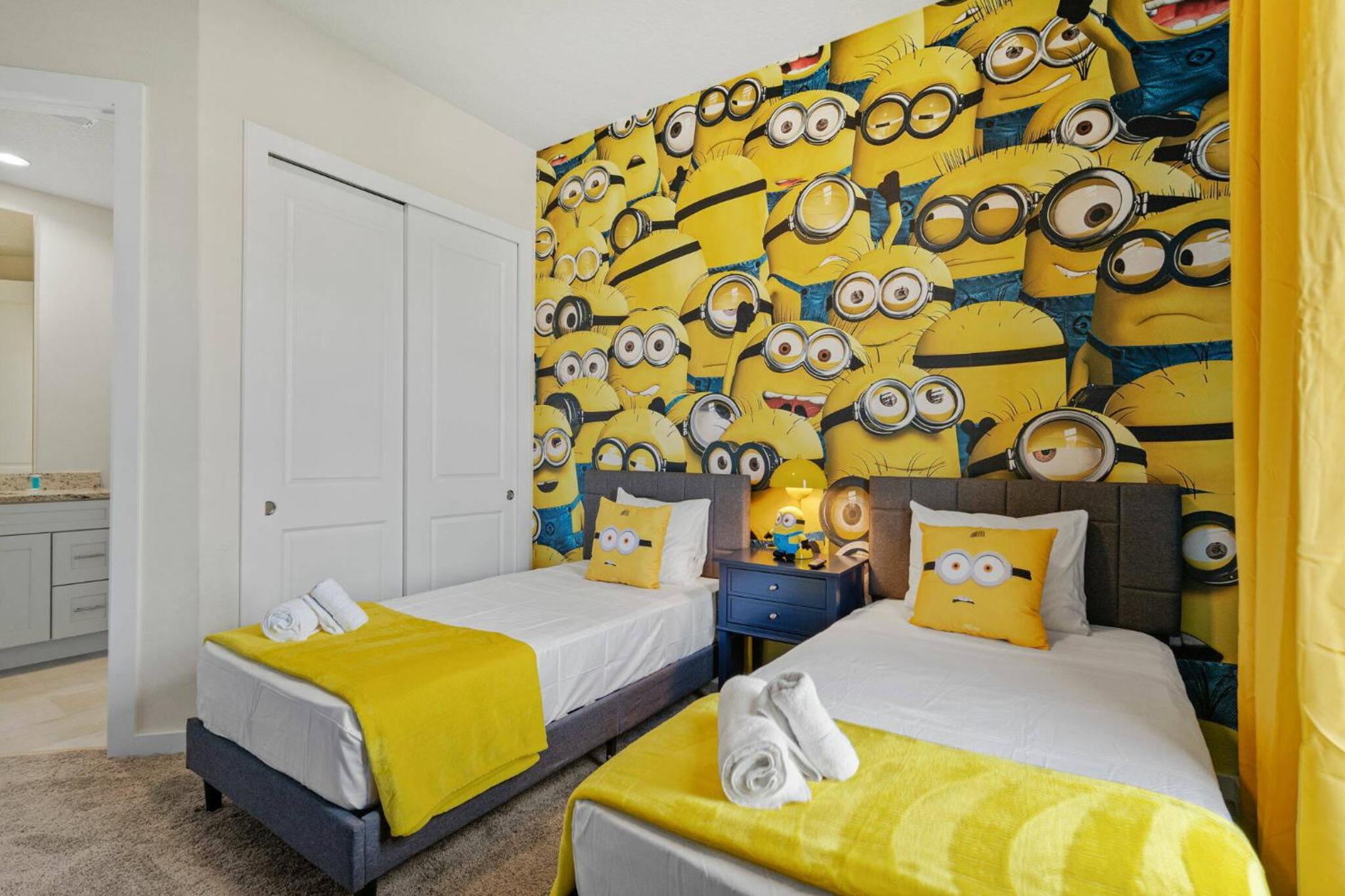Wonderful towhouse very close to Disney