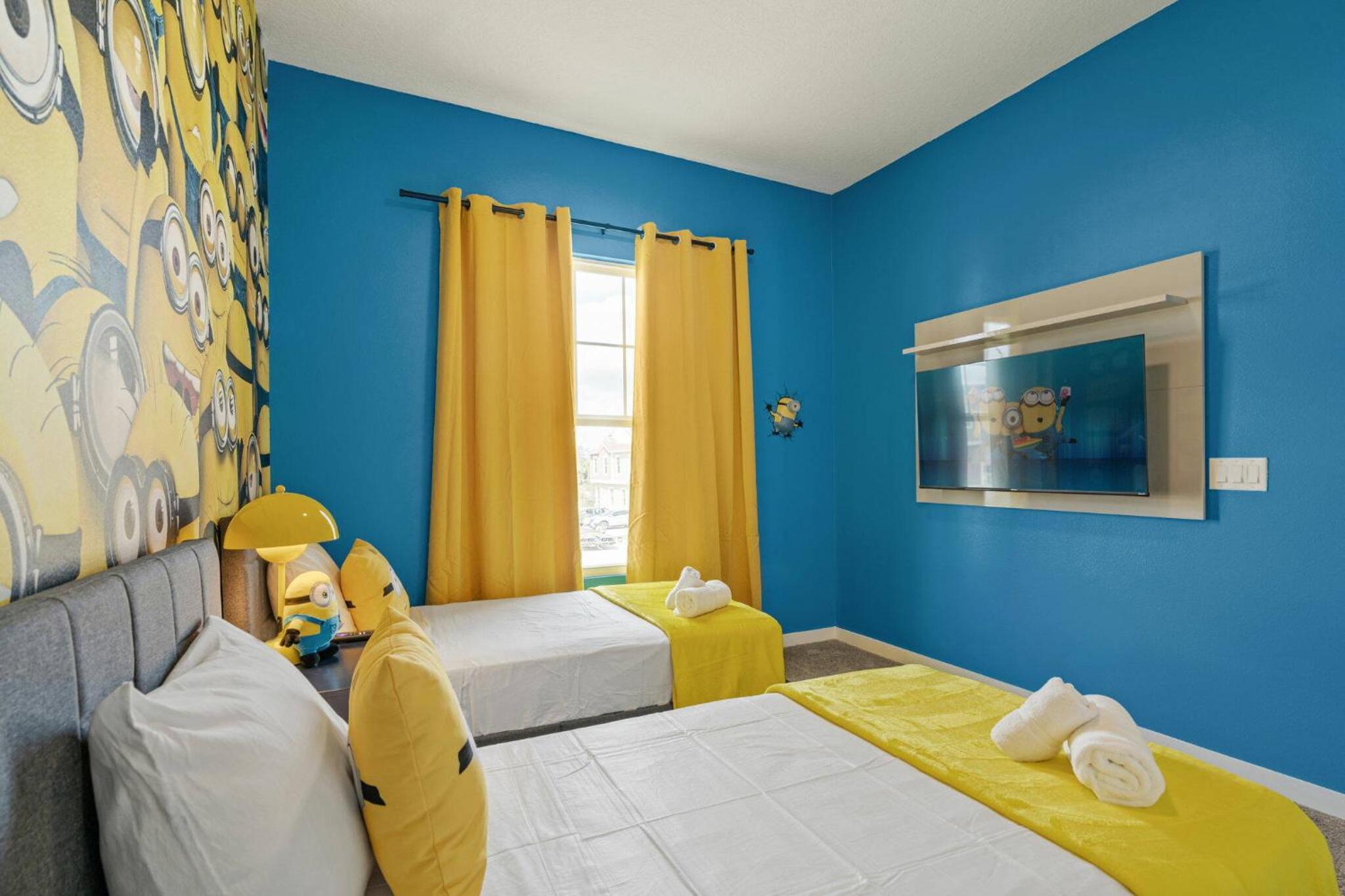 Wonderful towhouse very close to Disney