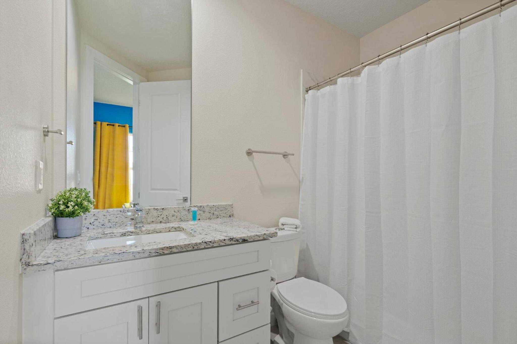 Wonderful towhouse very close to Disney