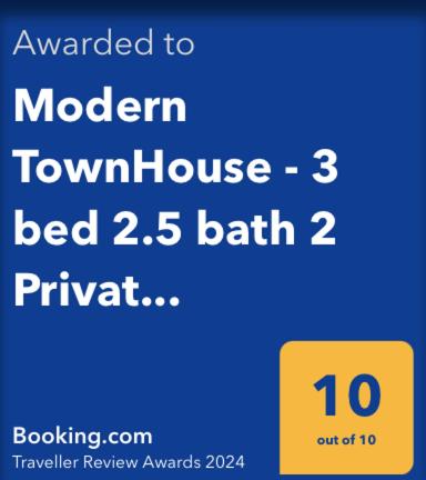 Modern TownHouse - 3 bed 2.5 bath 2 Private Gated Parking view 4