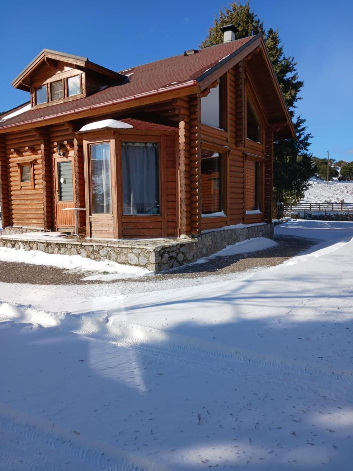 Orino Livadi Chalet II view 5