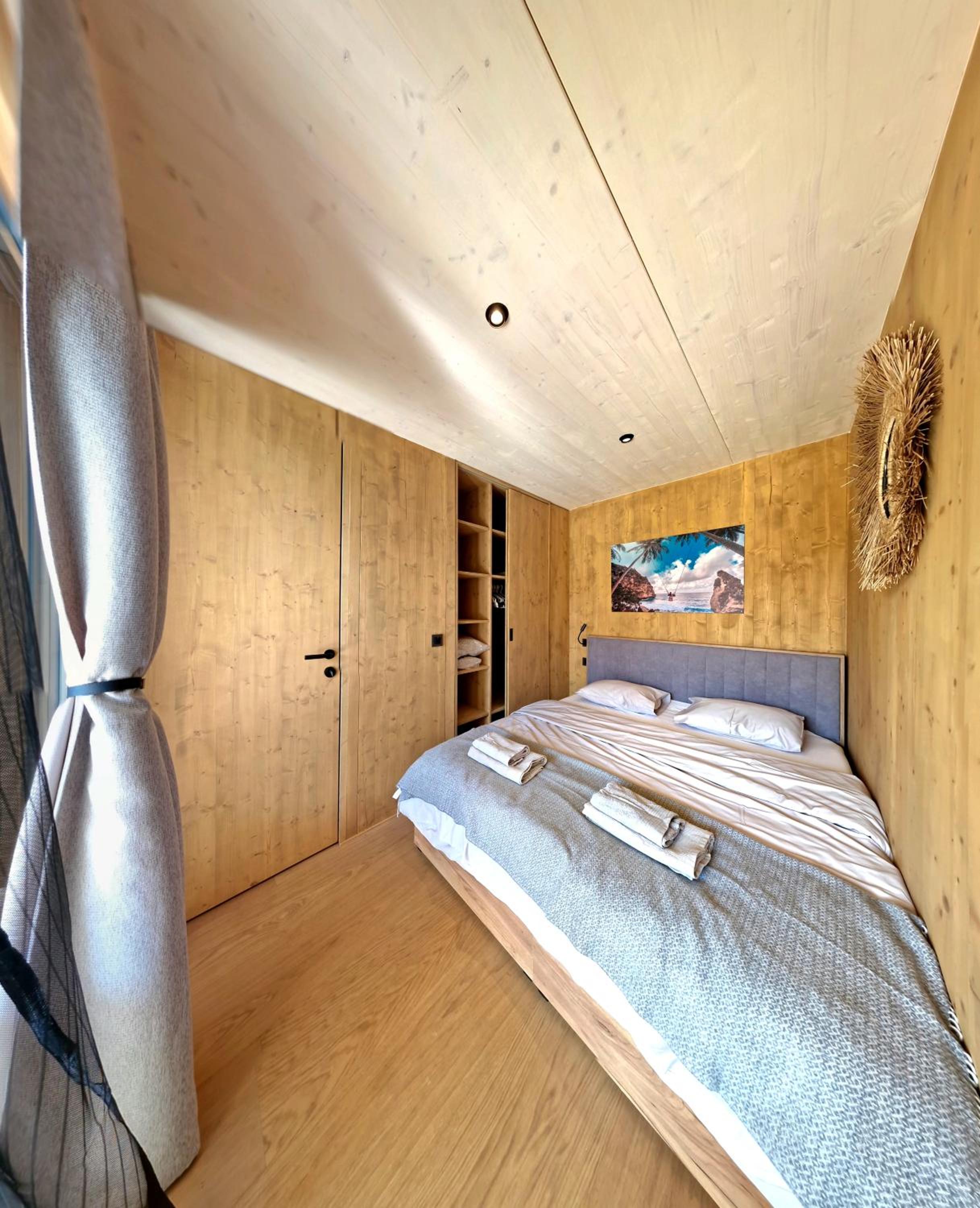 Jazine beach villas