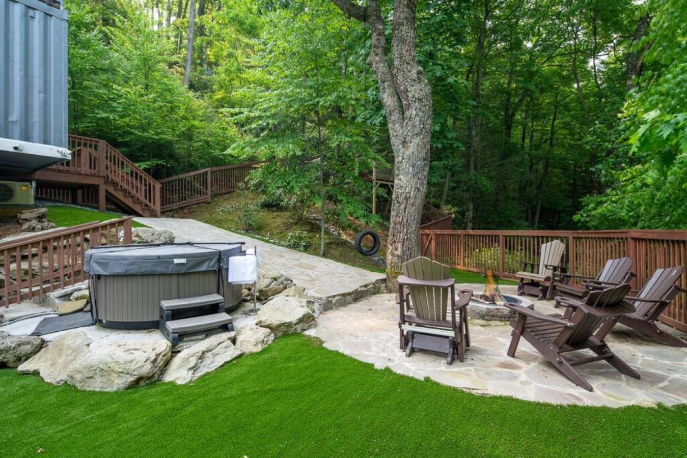 Hillside Hideaway- Container Home in Blowing Rock (4 miles from Appalachian Ski Mountain) view 5