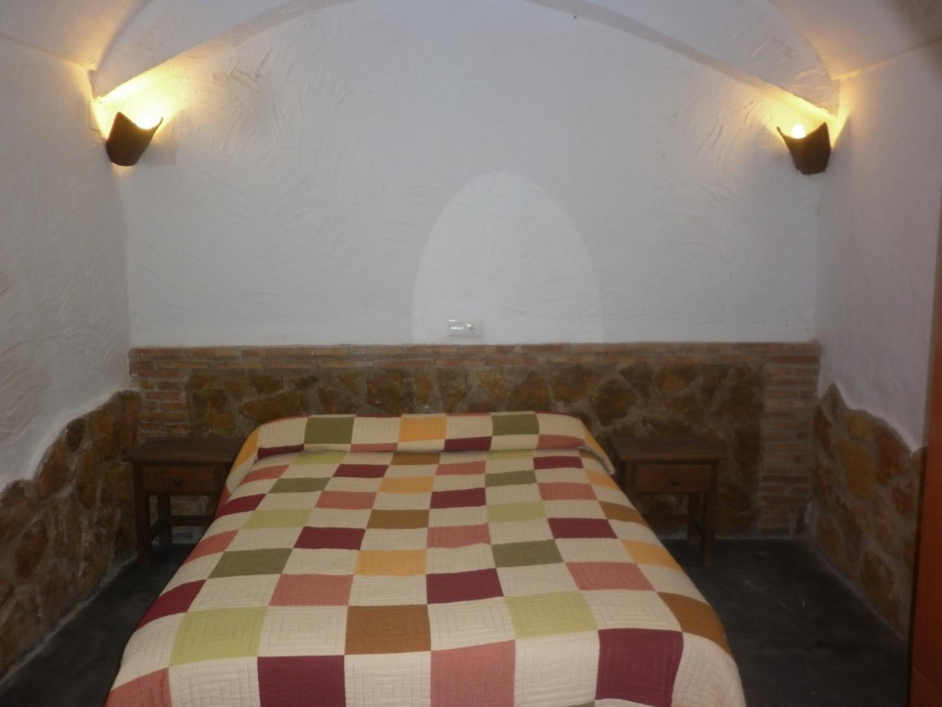 Casa Cueva Rural LA TEJA 8