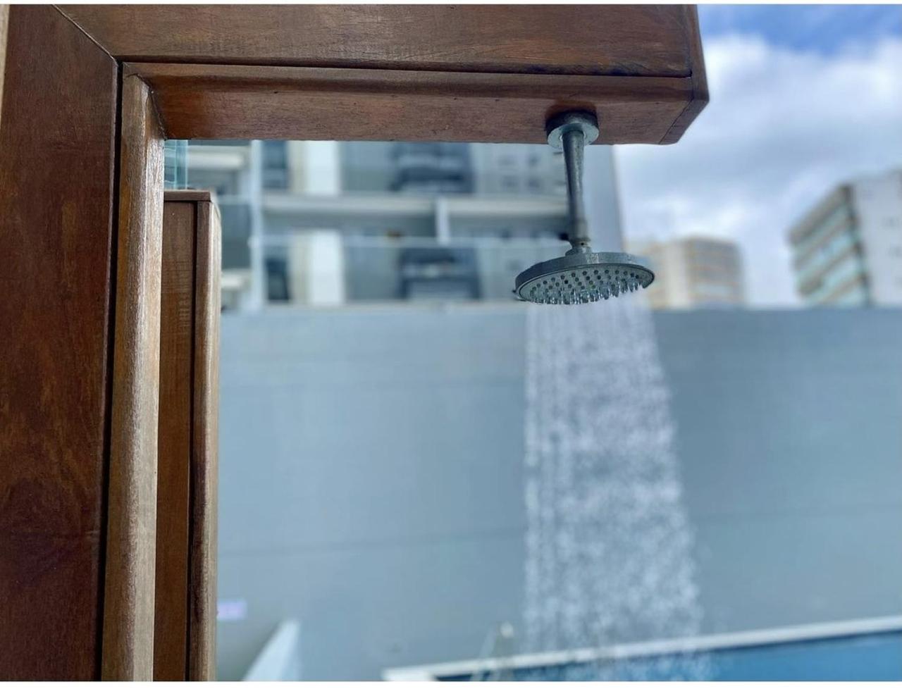 Apartamento Aconchegante e Elegante com Ar-Condicionado, Piscina, Garagem e Varanda Gourmet a 3 min da Praia