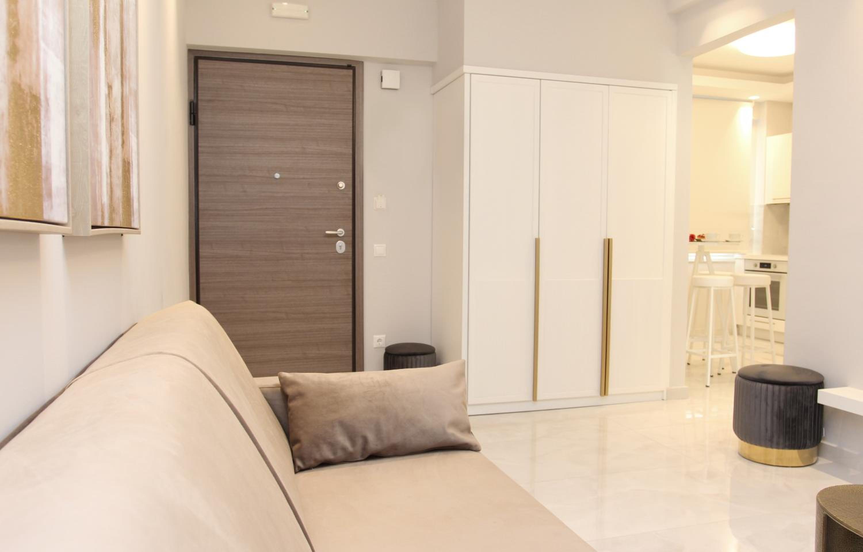 central metropolis luxury living