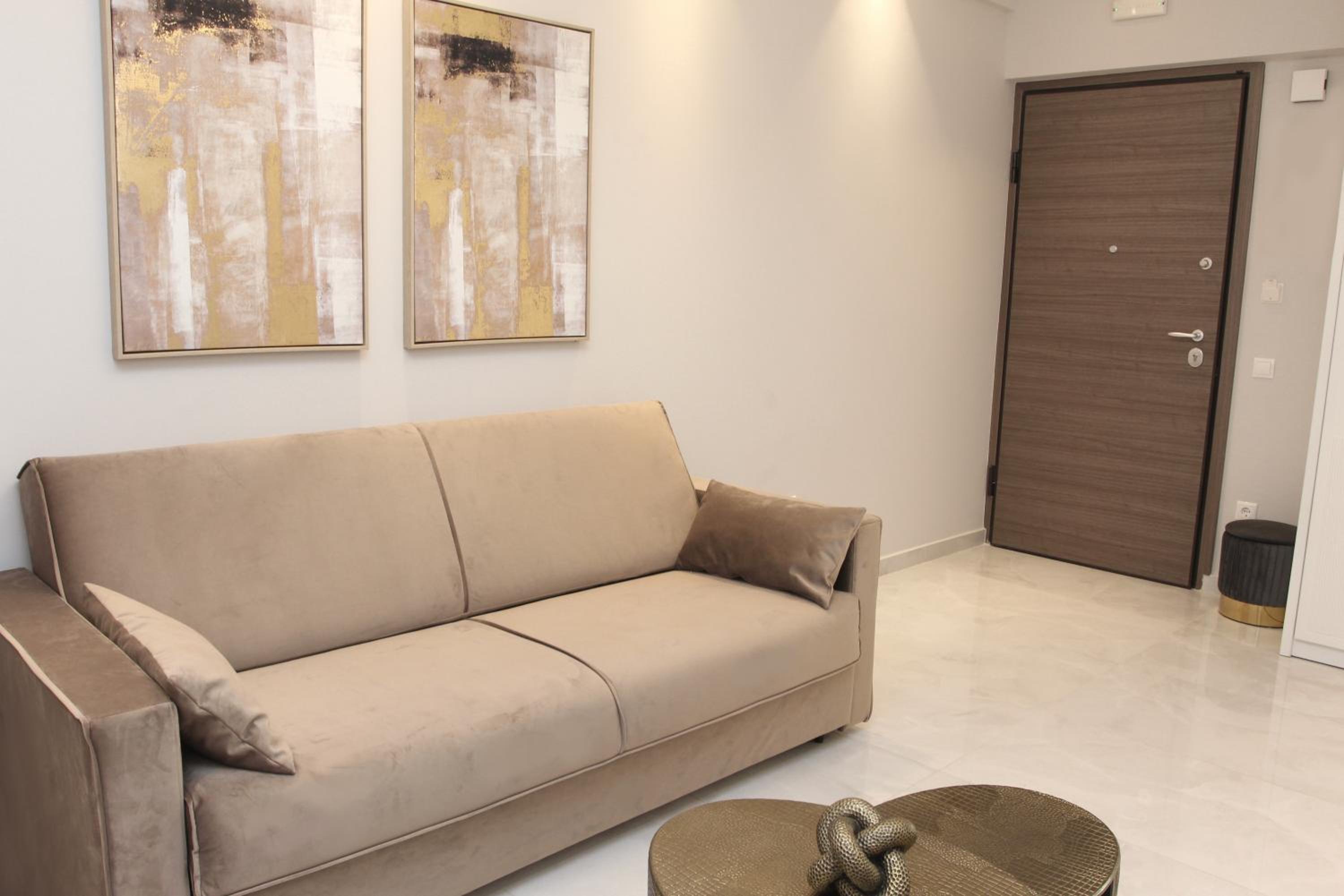 central metropolis luxury living