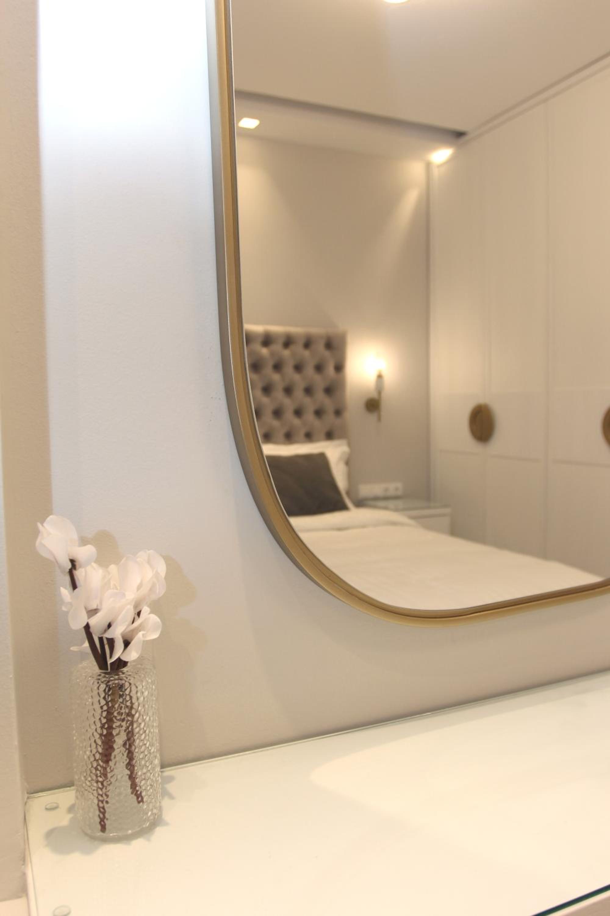 central metropolis luxury living