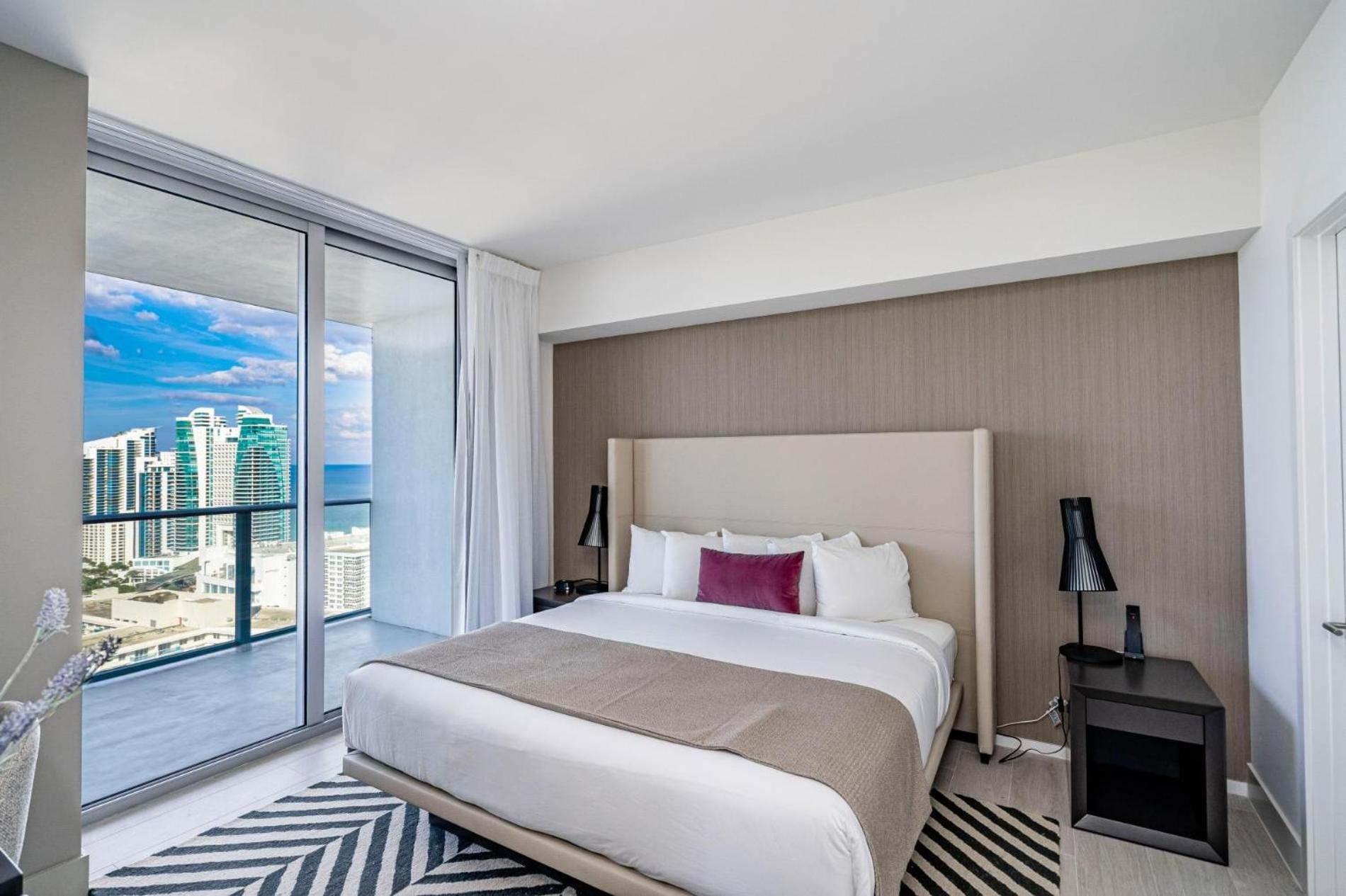 Relaxing Getaway with Intracoastal Views view 3