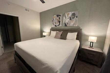 Wonderful 2BR Condo with 2 Clubhouses view 4