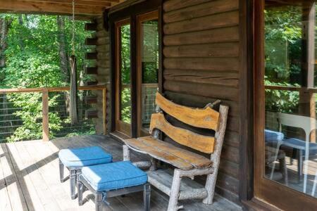 Cozy 2 Bedroom Cabin Nestled in Wooded Hideaway view 5