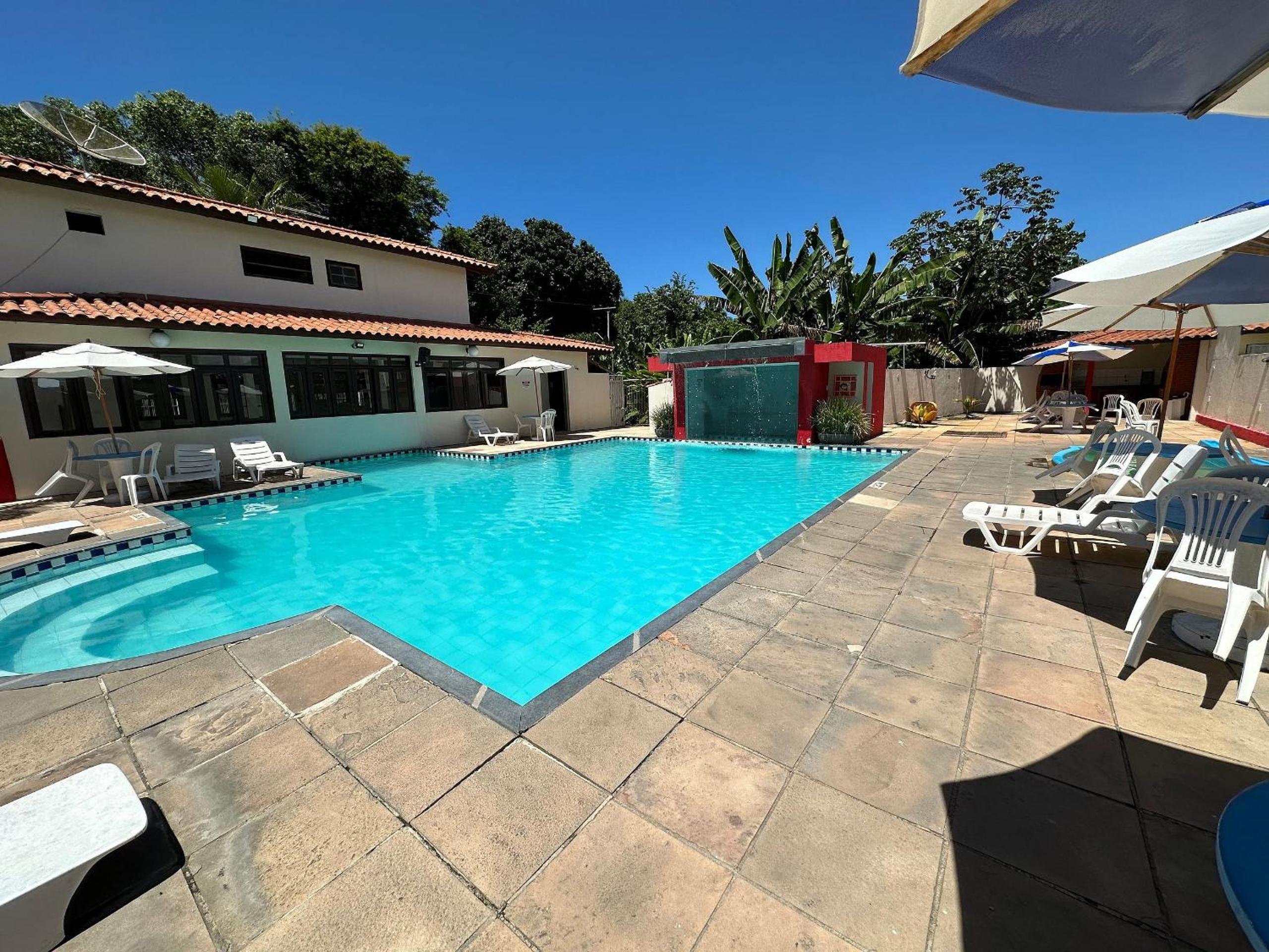 Casas com 2 ou 3 suítes (todas com ar split), com internet privativa 300MBPSno Residencial Nazareth, localizado a aproximadamente 80m da praia de Taperapuã