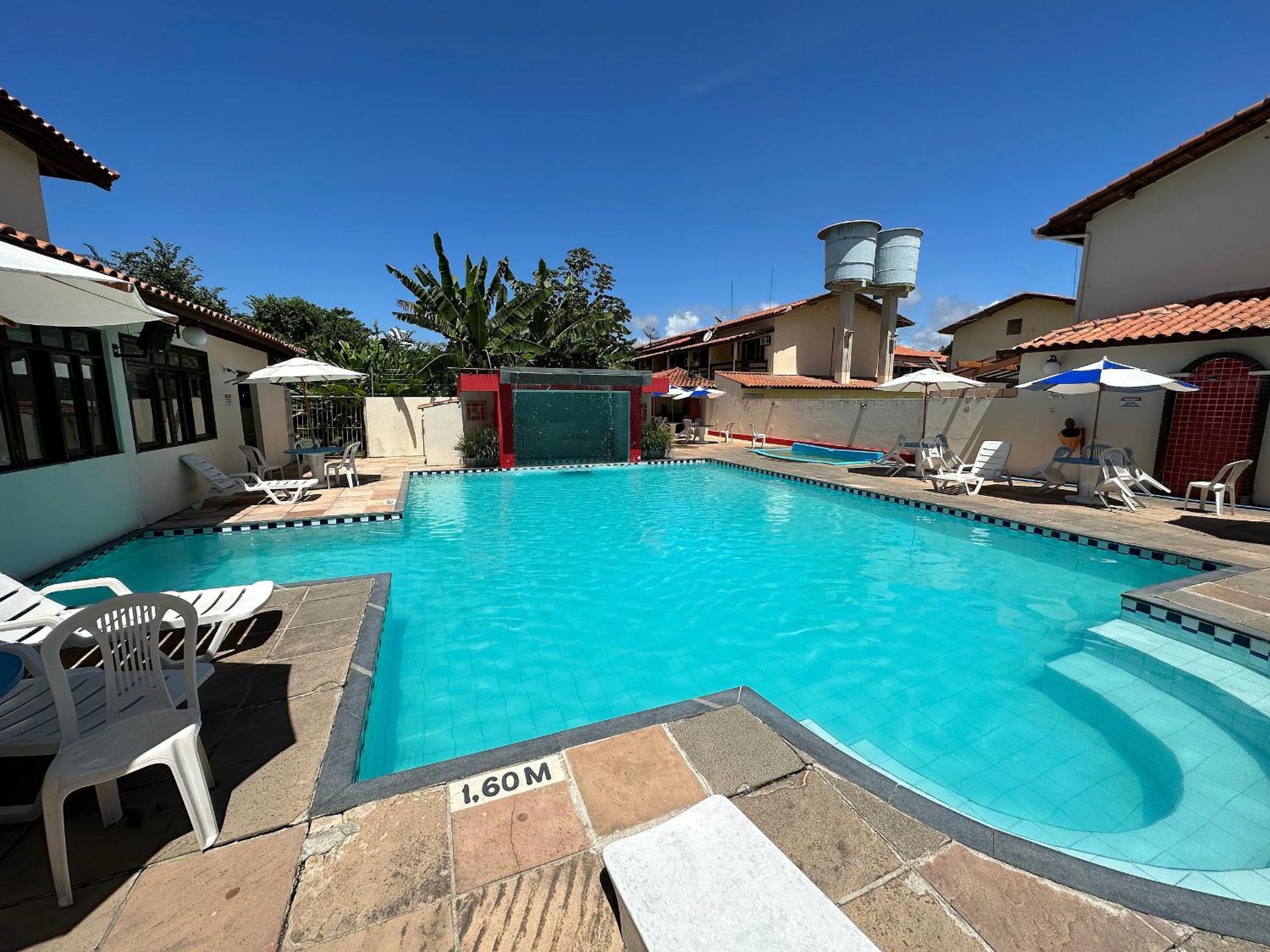 Casas com 2 ou 3 suítes (todas com ar split), com internet privativa 300MBPSno Residencial Nazareth, localizado a aproximadamente 80m da praia de Taperapuã