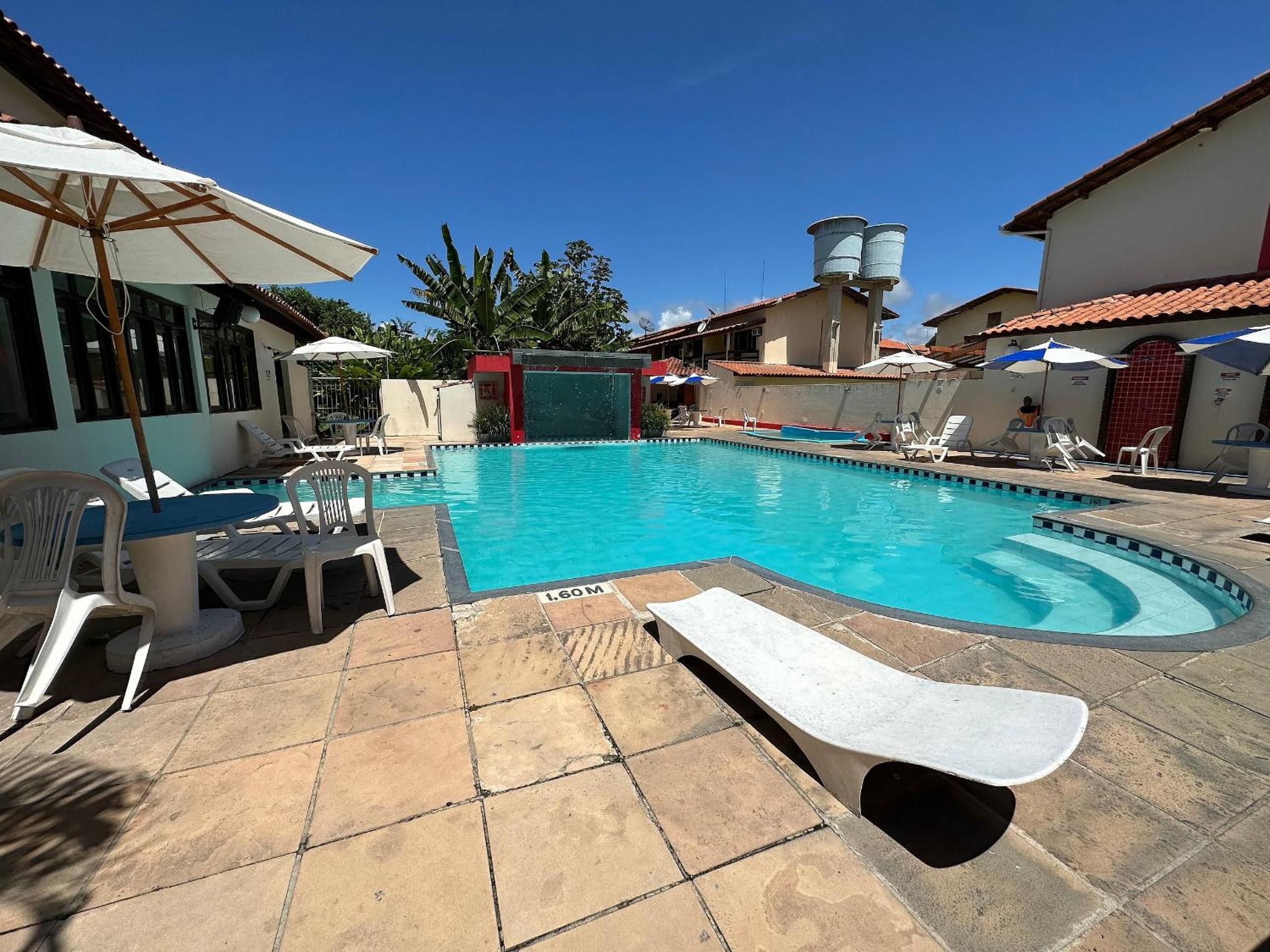 Casas com 2 ou 3 suítes (todas com ar split), com internet privativa 300MBPSno Residencial Nazareth, localizado a aproximadamente 80m da praia de Taperapuã
