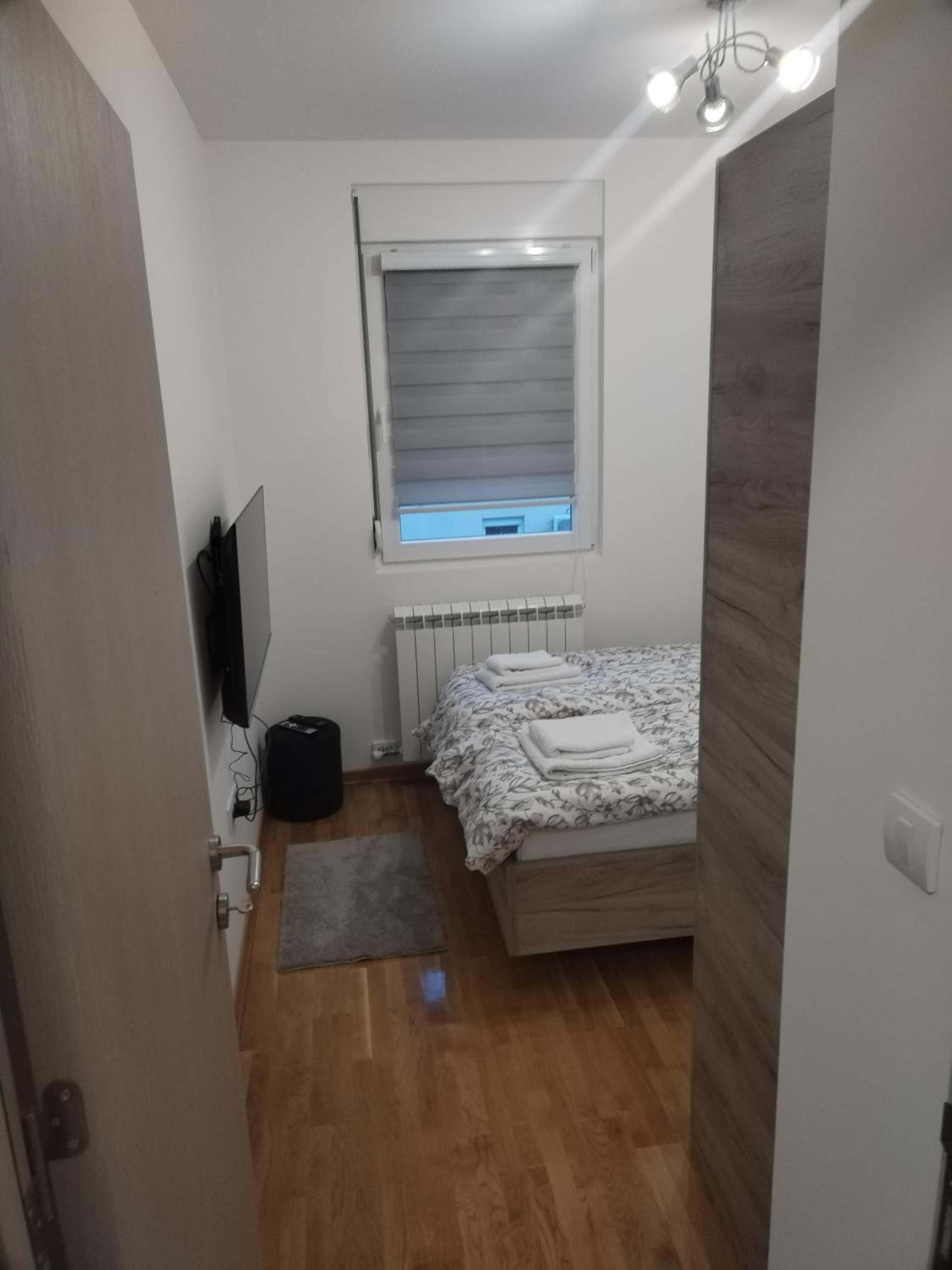 Apartman Ledine