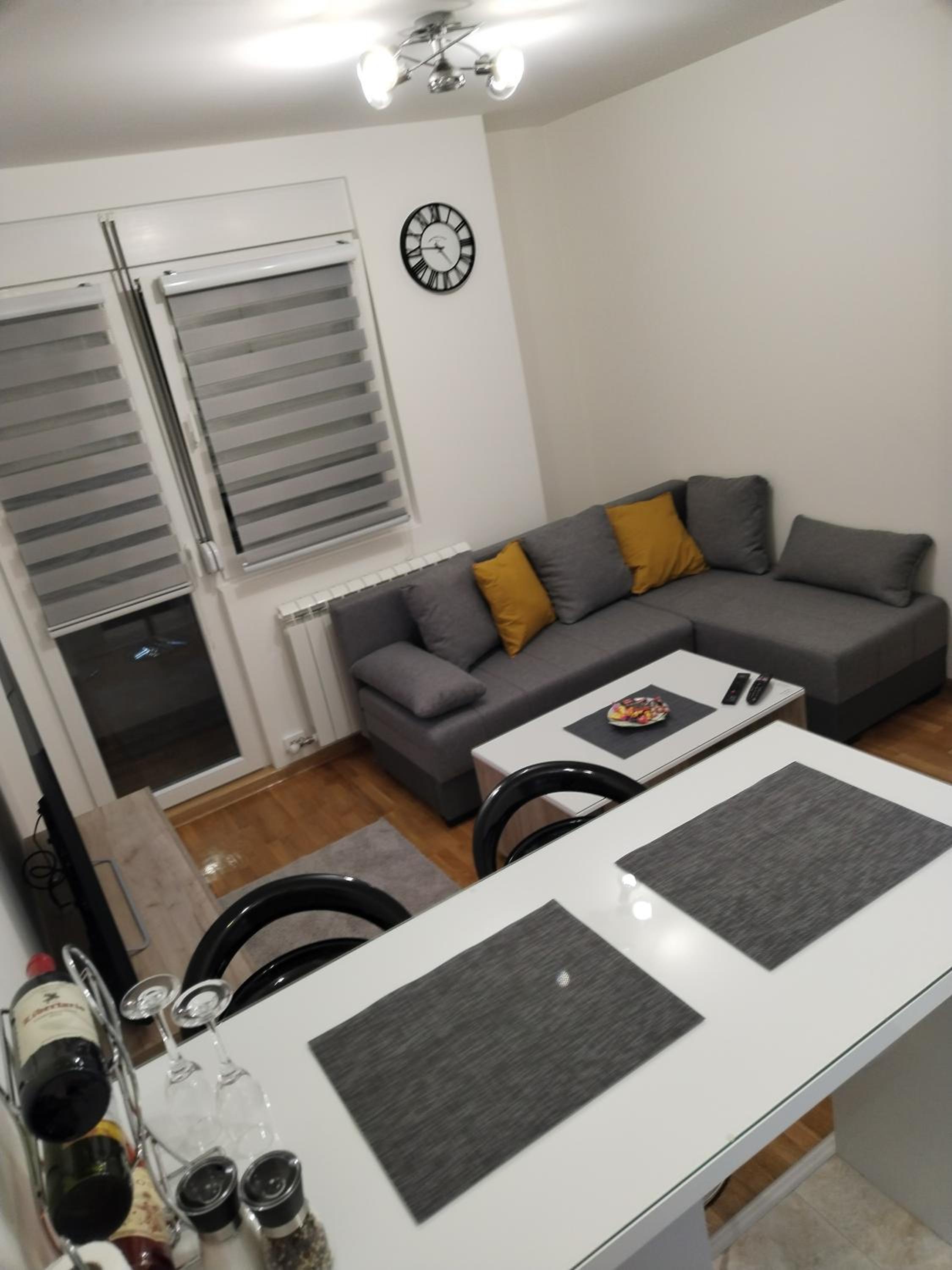 Apartman Ledine