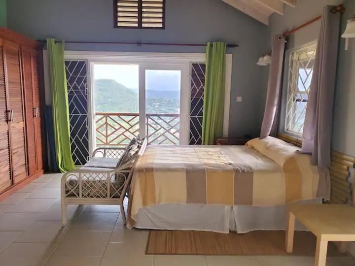 Nia's Hillside Loft - Exquisite Views view 3