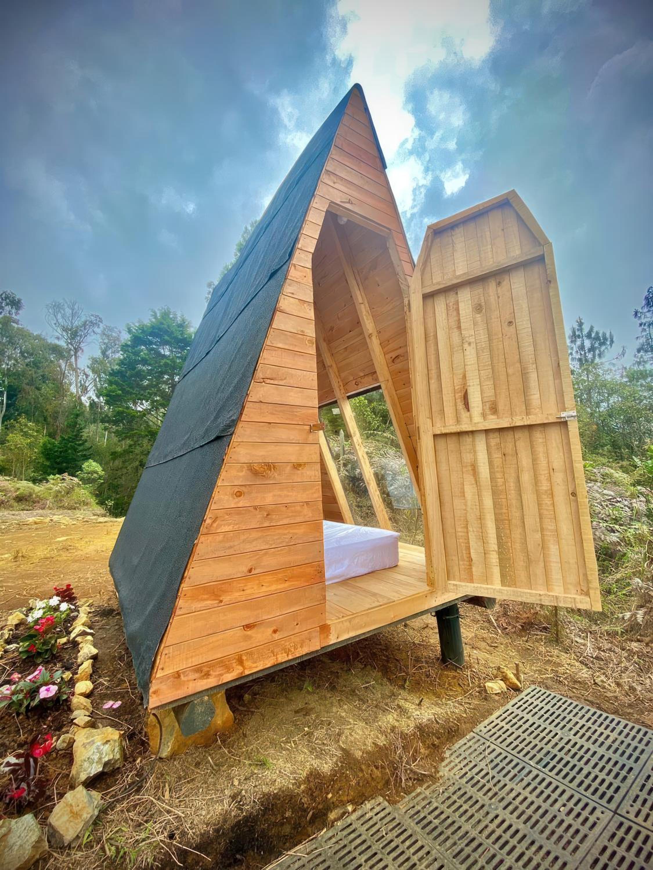 Glamping DESEO con Jacuzzi, Wifi, fogata y vistas de Medellín
