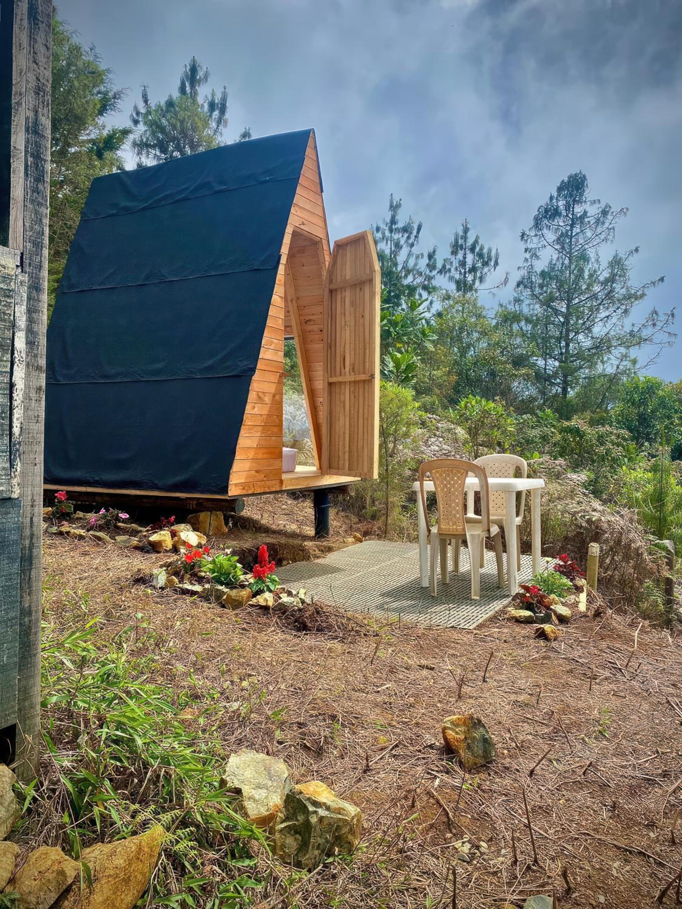 Glamping DESEO con Jacuzzi, Wifi, fogata y vistas de Medellín