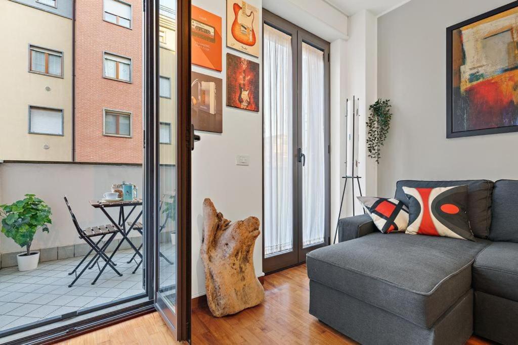 [Milano-M1] Rock House