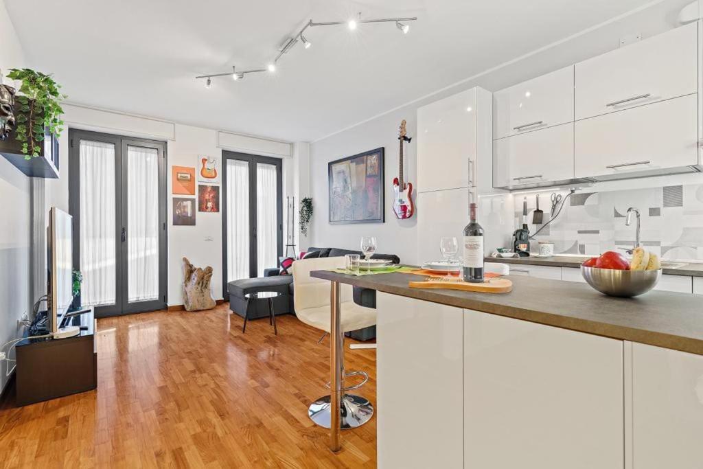 [Milano-M1] Rock House