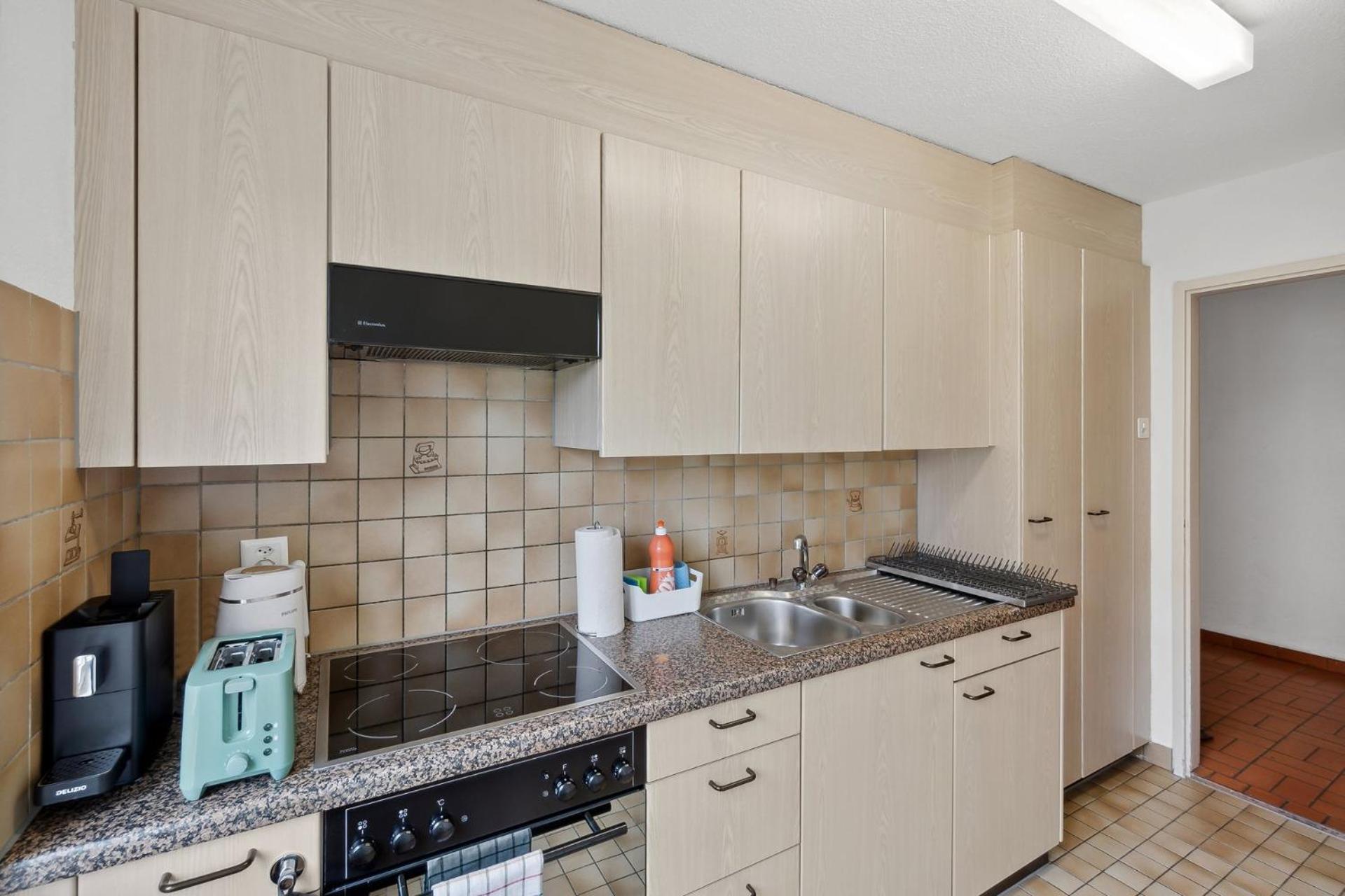 Cozy 2 Bedroom Apartment in Zurich