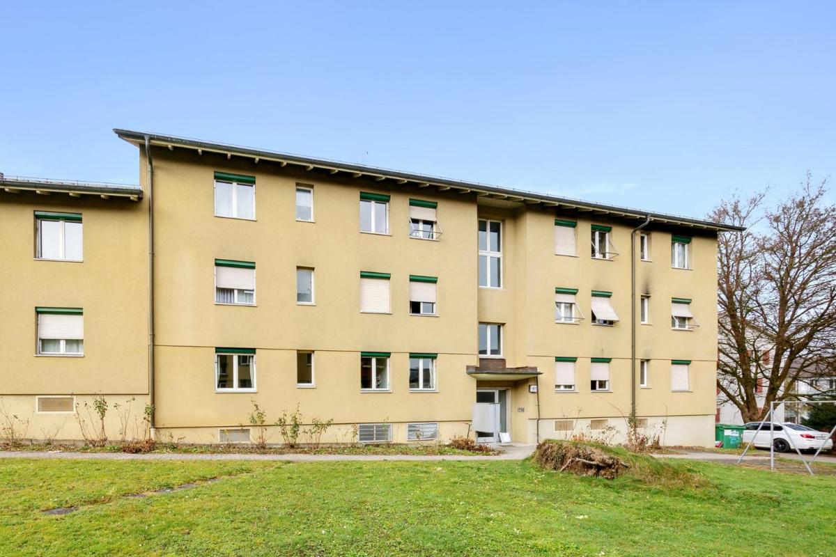 Cozy 2 Bedroom Apartment in Zurich