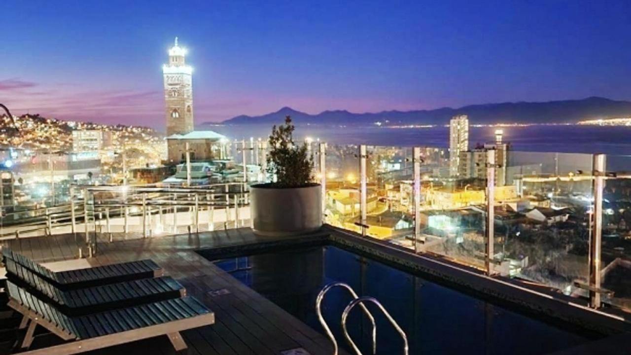 Fabuloso departamento con panorámica vista al mar, a la Herradura y a la ciudad