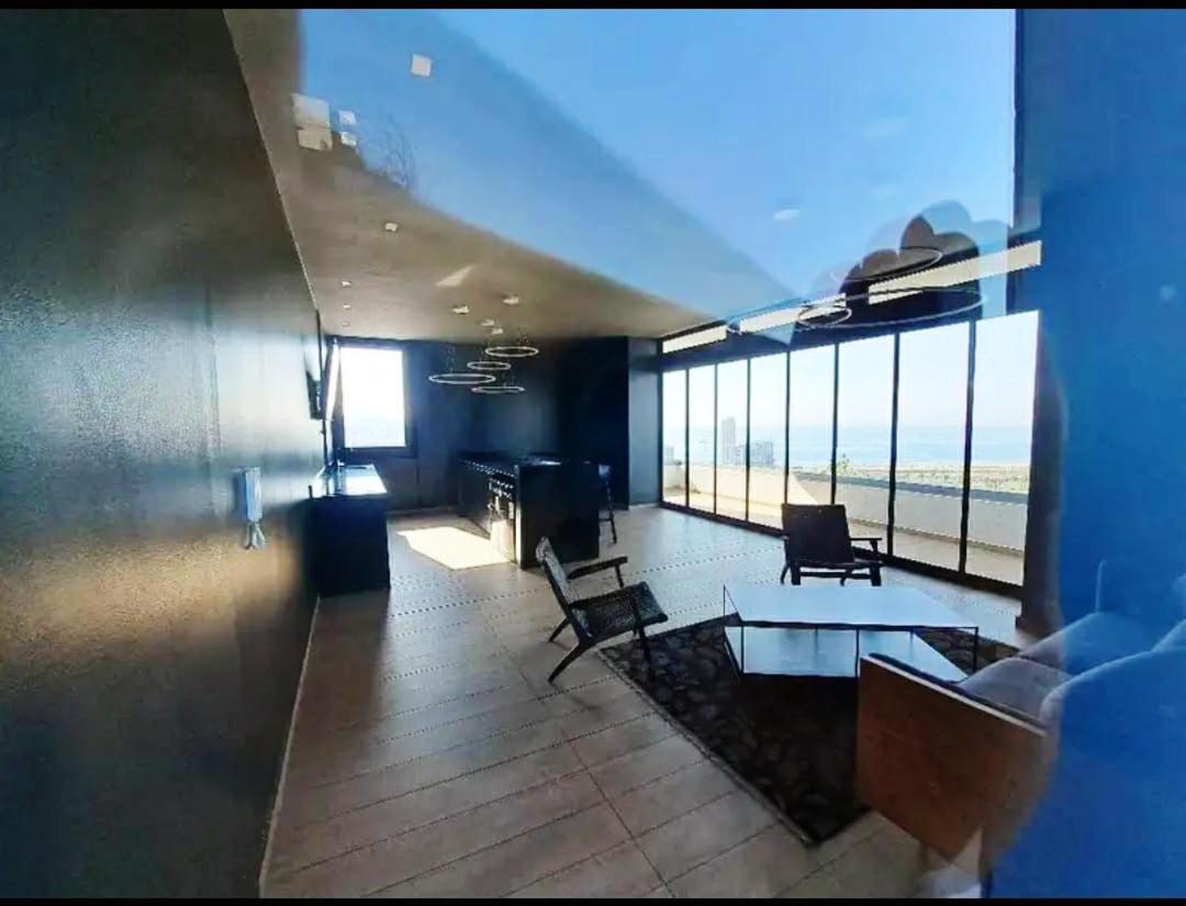 Fabuloso departamento con panorámica vista al mar, a la Herradura y a la ciudad