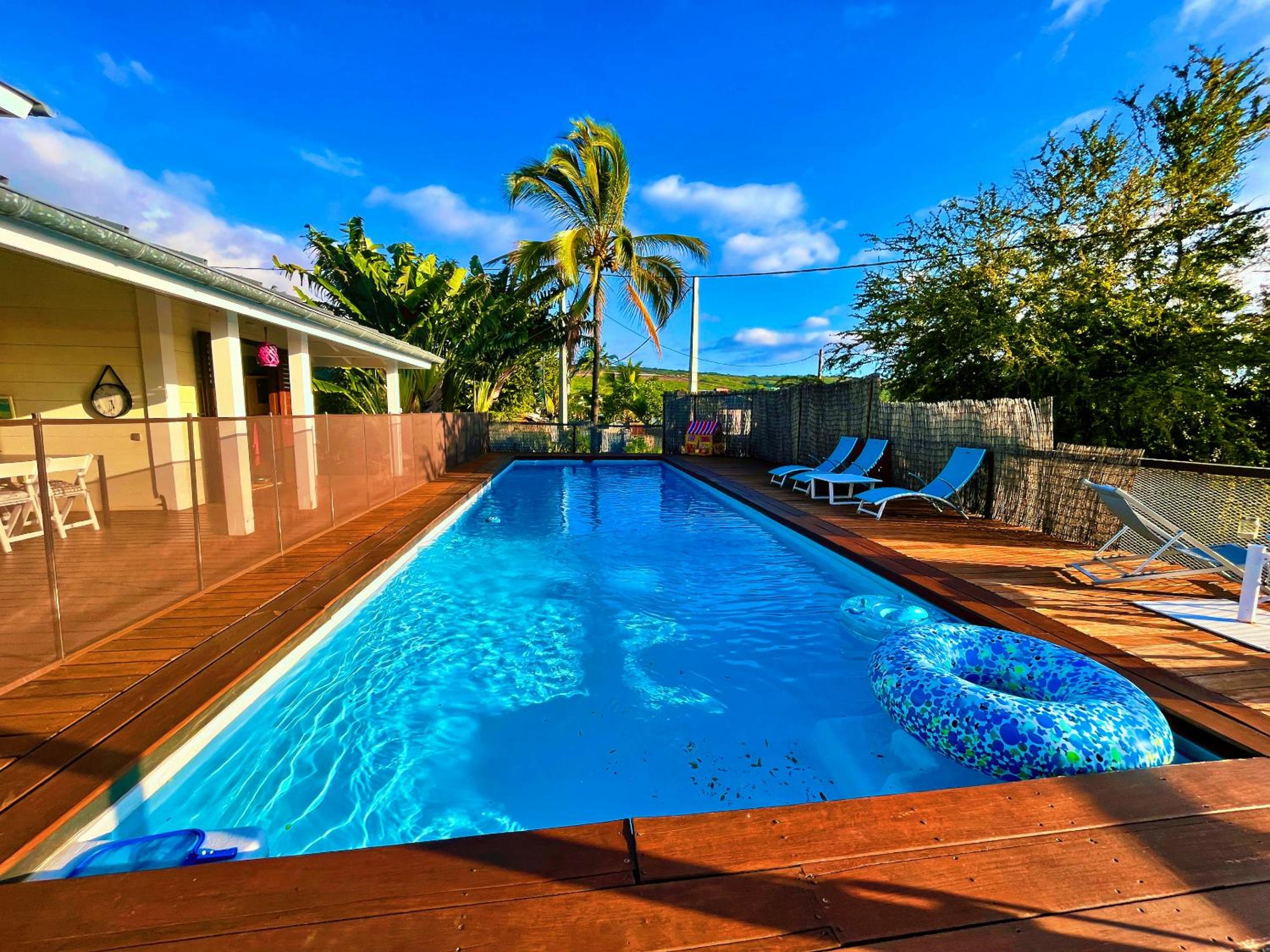 Villa elegante a Saint Gilles avec piscine view 5