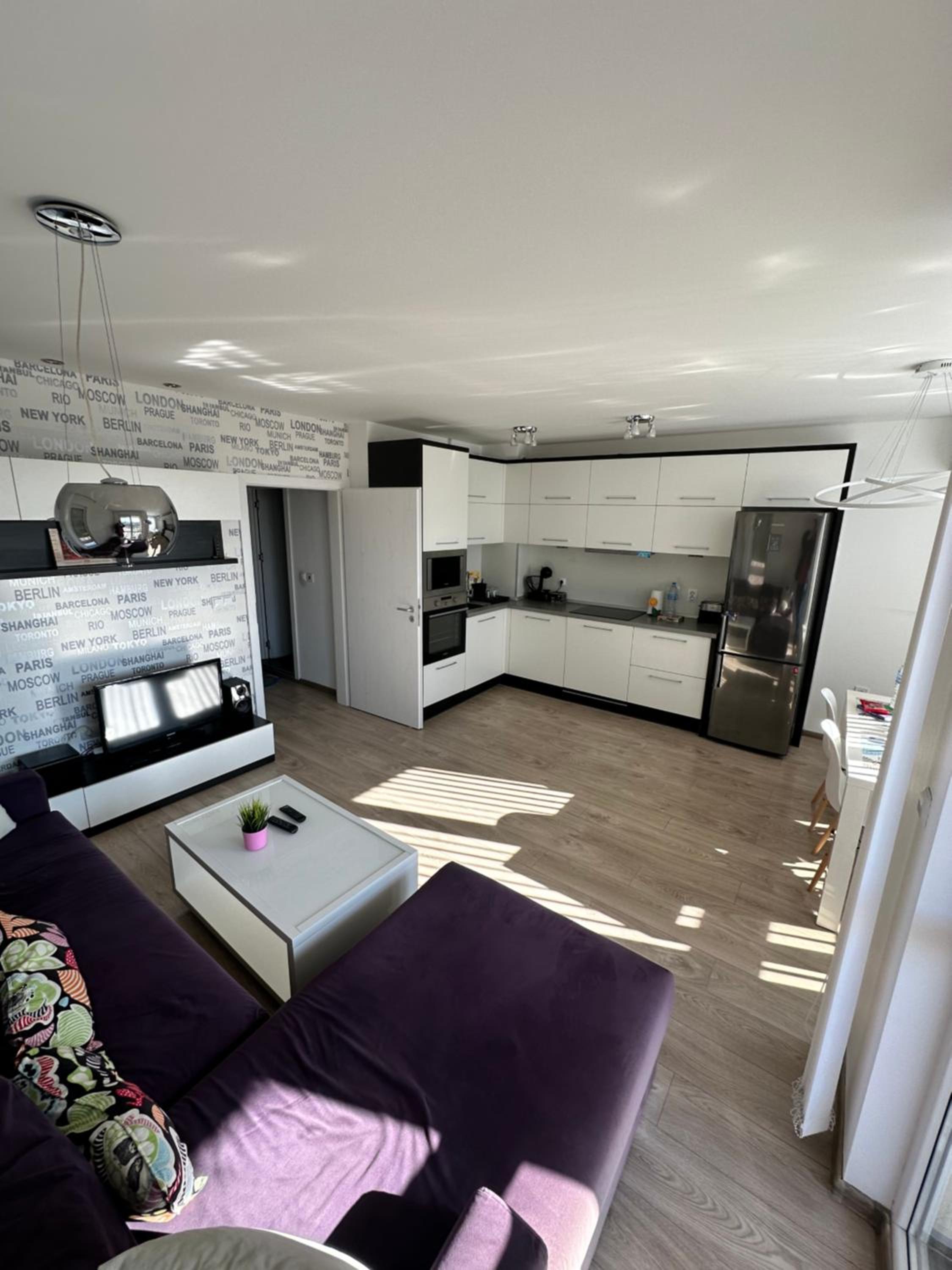 BRIZ apartment; 2 bdr; 6 guests; private parking