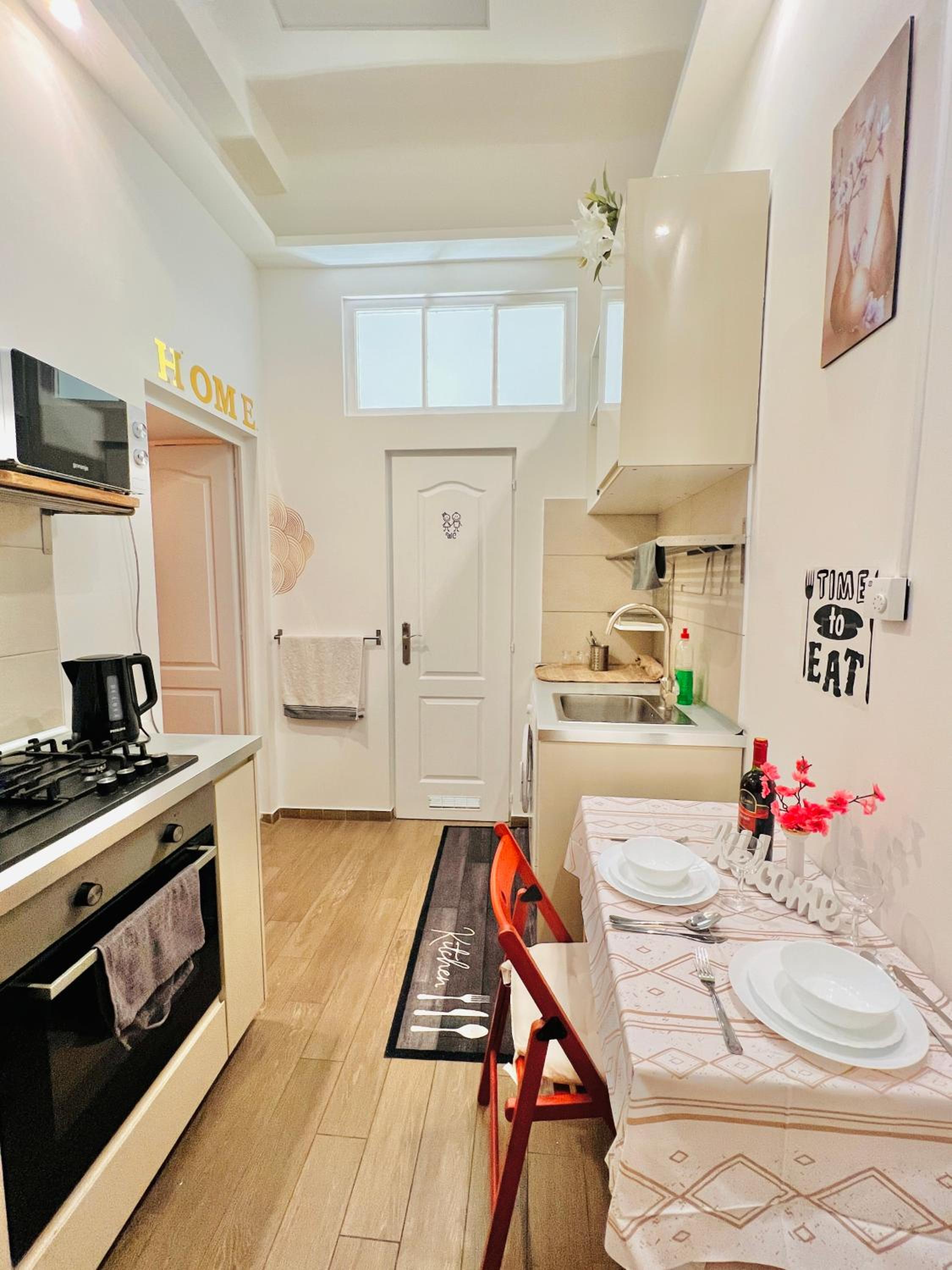 Chloé Apartment