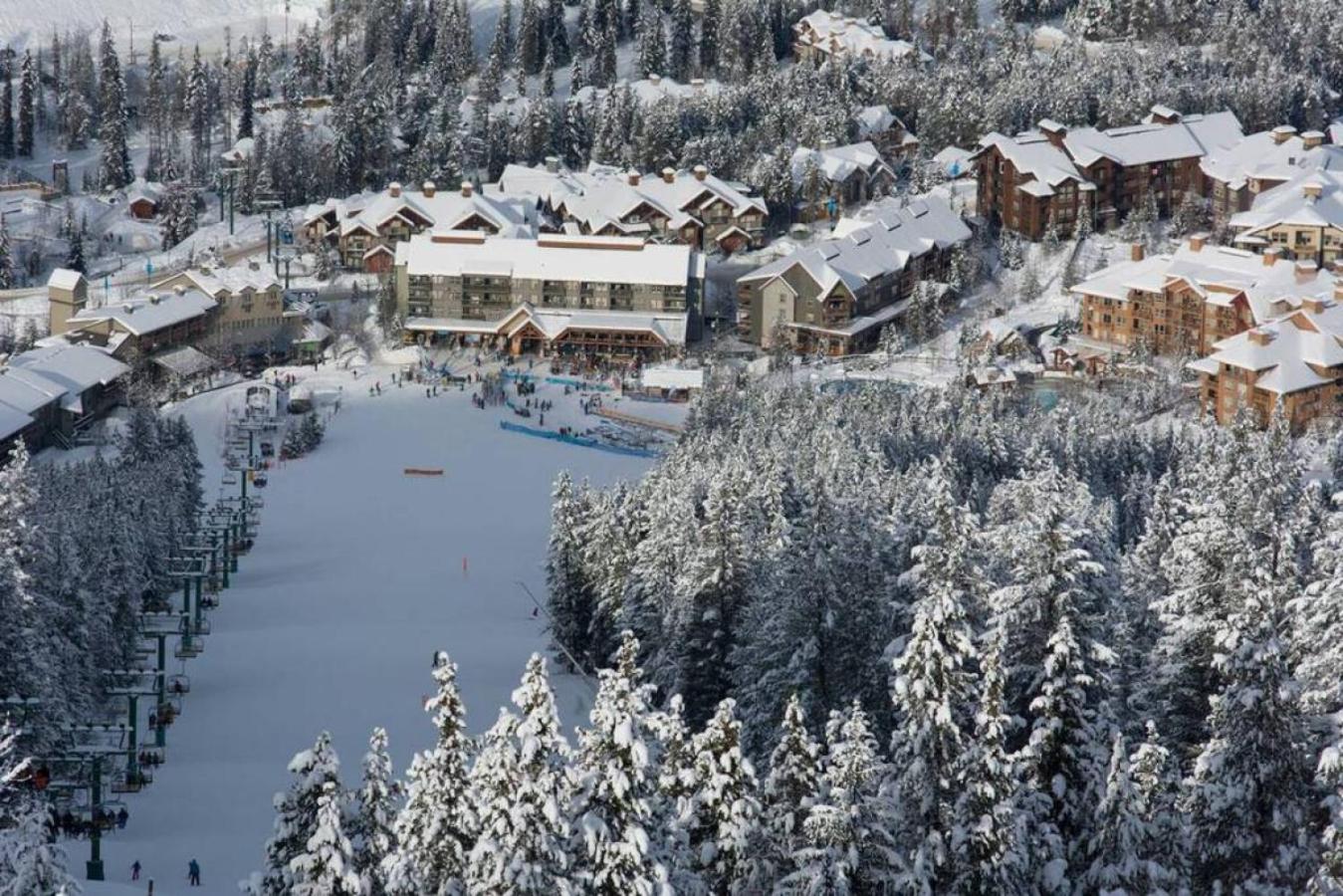 Moguls, Lofted Ski in Ski Out with Hot Tub Access - Image 4
