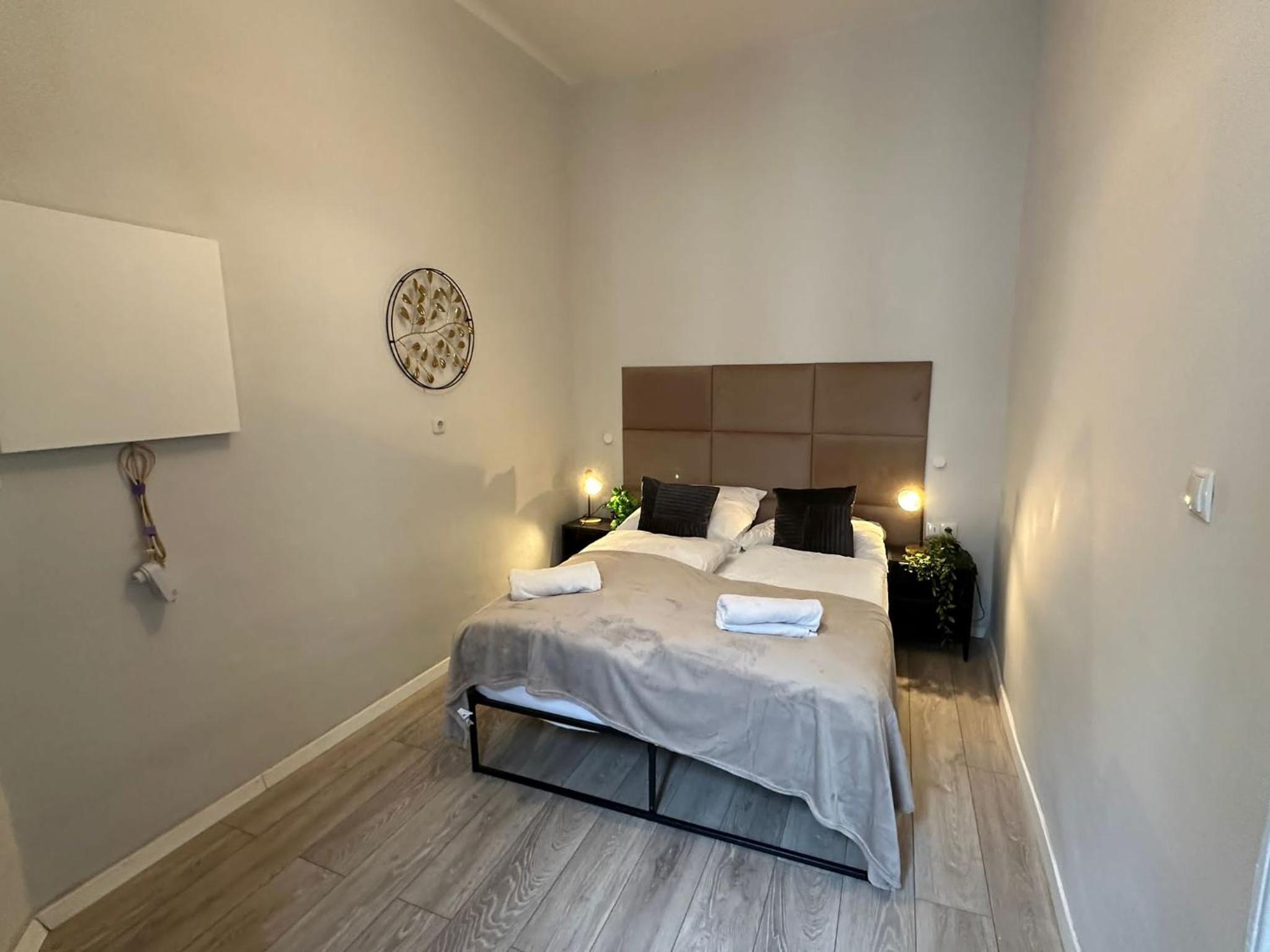 Budget-Friendly 2+1 Haven: Central Vienna Delight