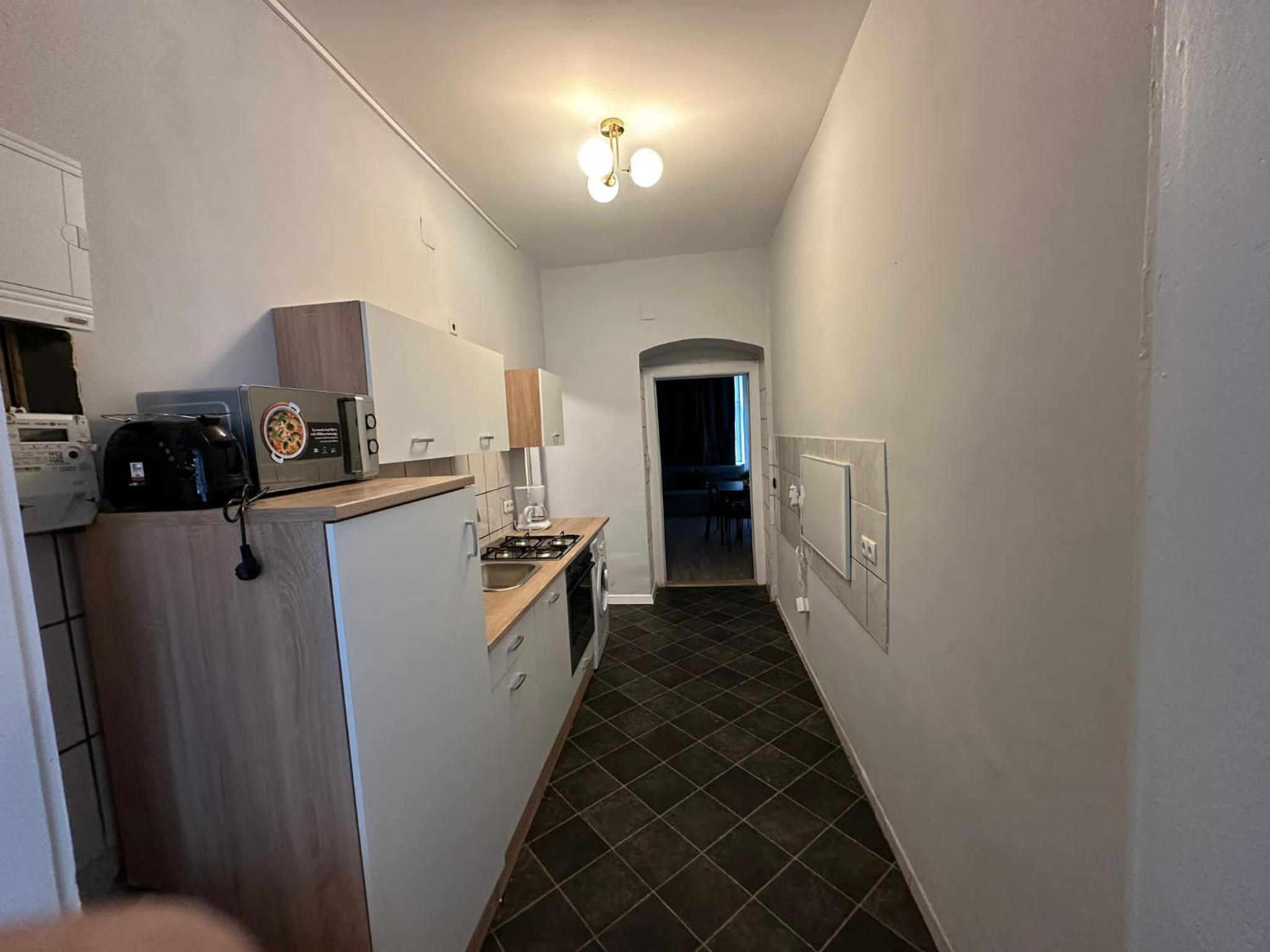 Budget-Friendly 2+1 Haven: Central Vienna Delight